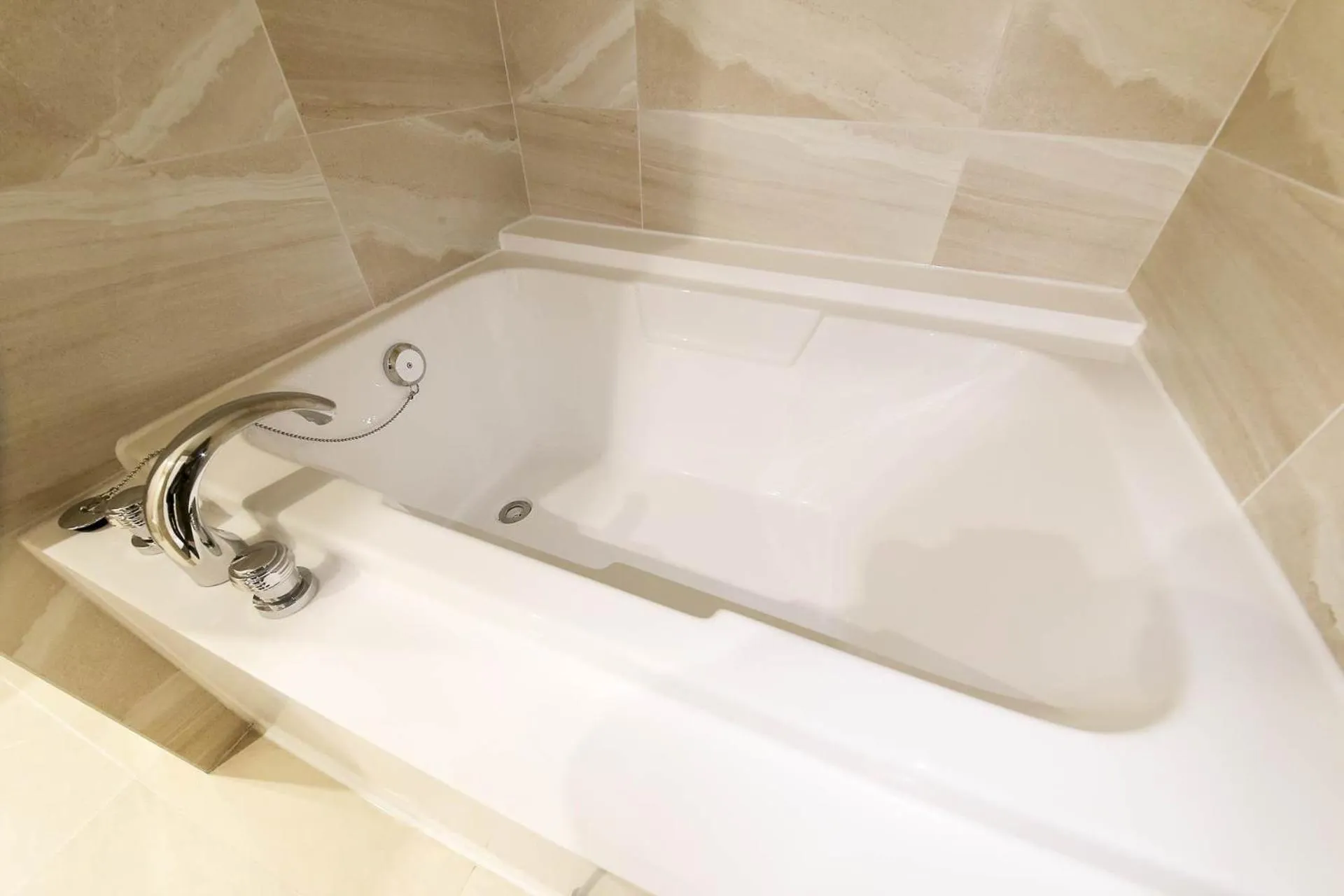 Bath in Hotel Star Premier Yeoksam