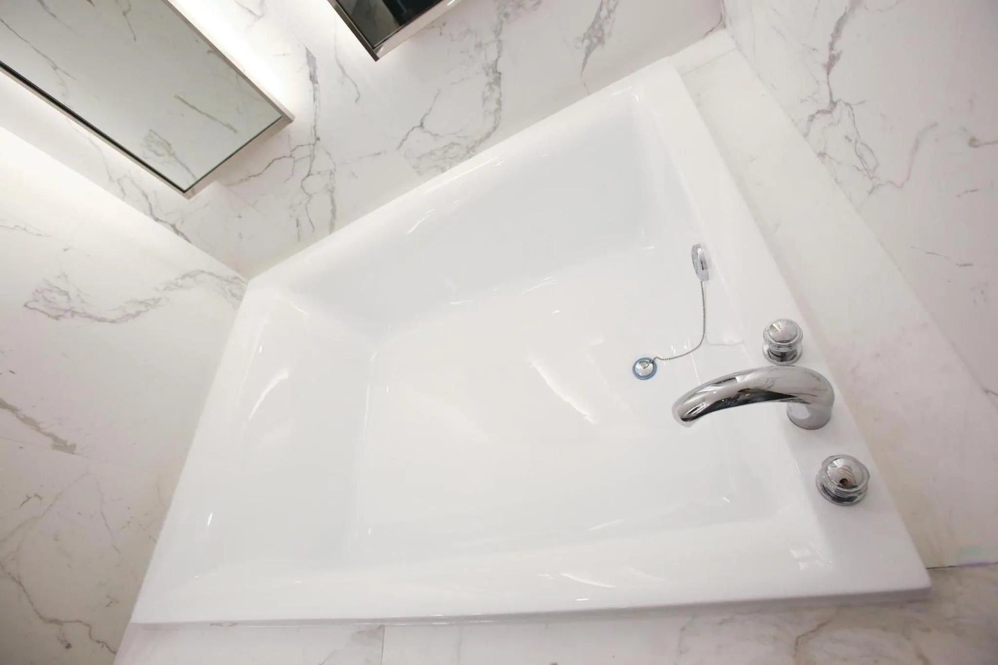 Bath in Hotel Star Premier Yeoksam