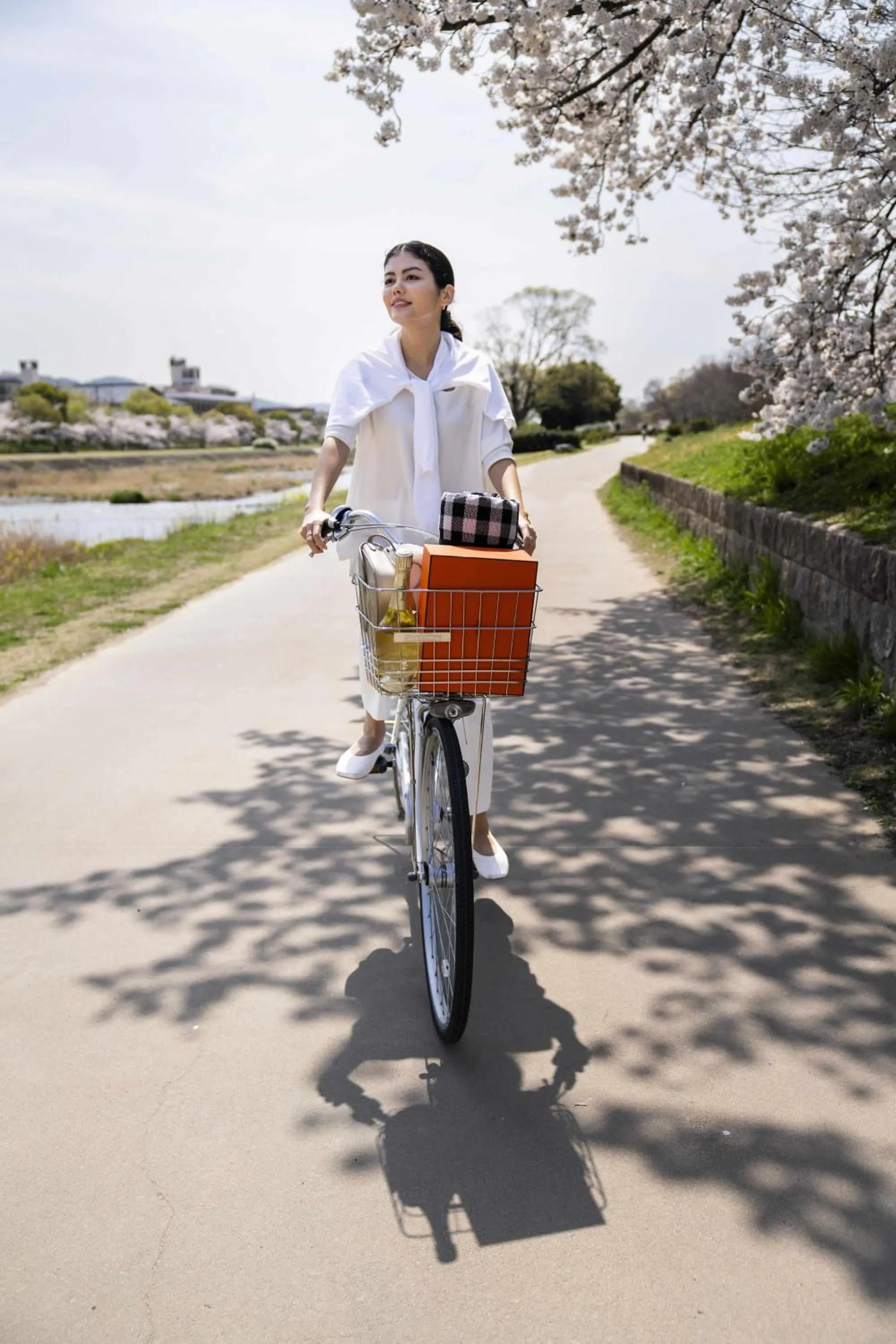 Day in Kamo Residences by Reflections