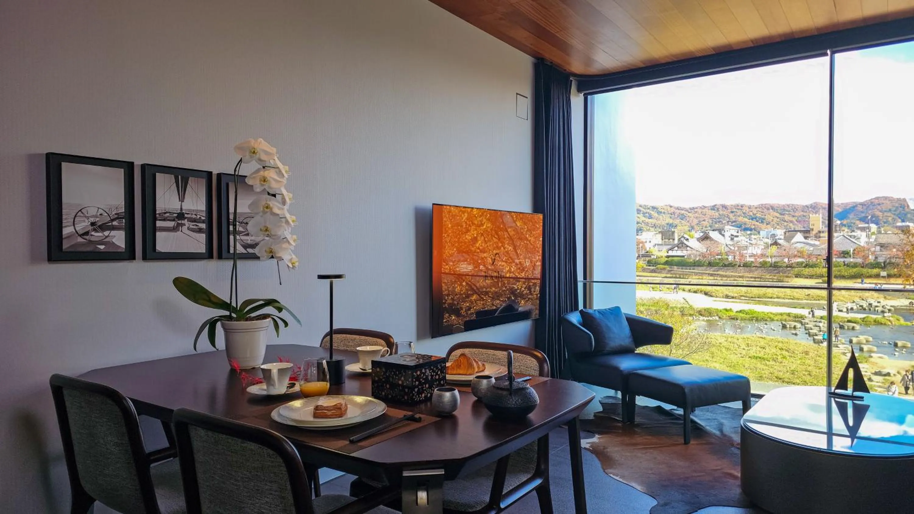 Breakfast in Kamo Residences by Reflections