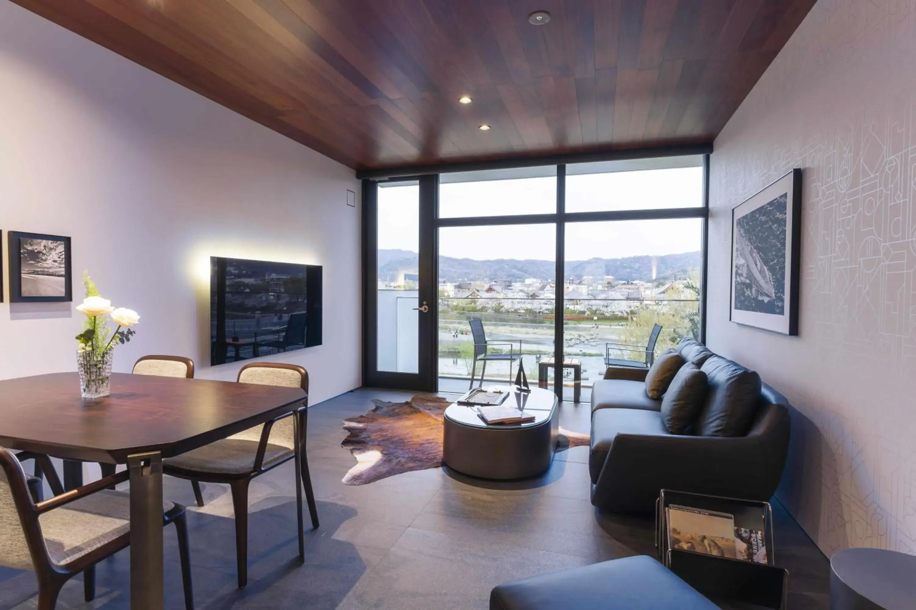 Suite with Mountain View in Kamo Residences by Reflections Suite with Mountain View in Kamo Residences by Reflections