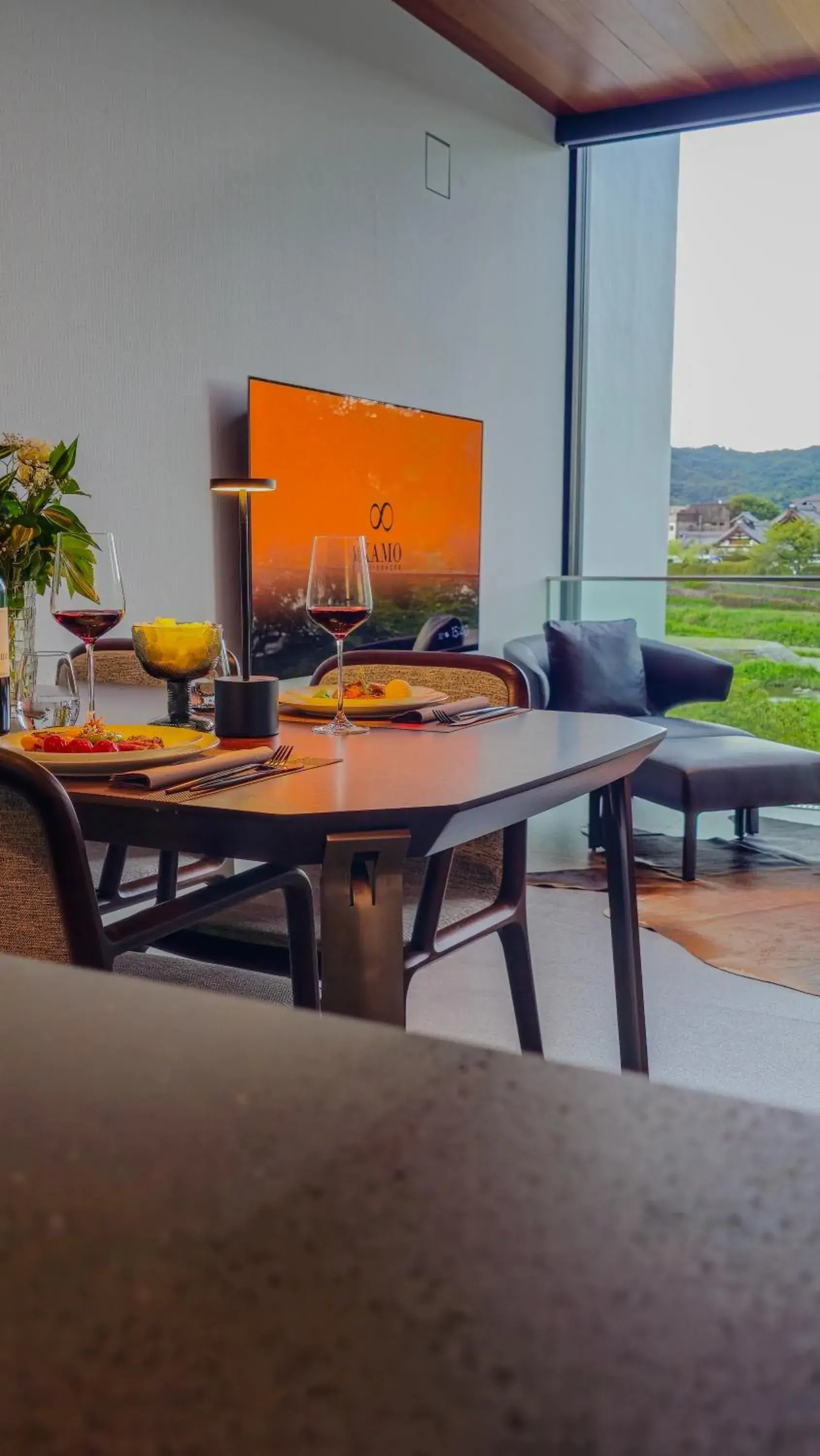 Restaurant/places to eat in Kamo Residences by Reflections Restaurant/places to eat in Kamo Residences by Reflections