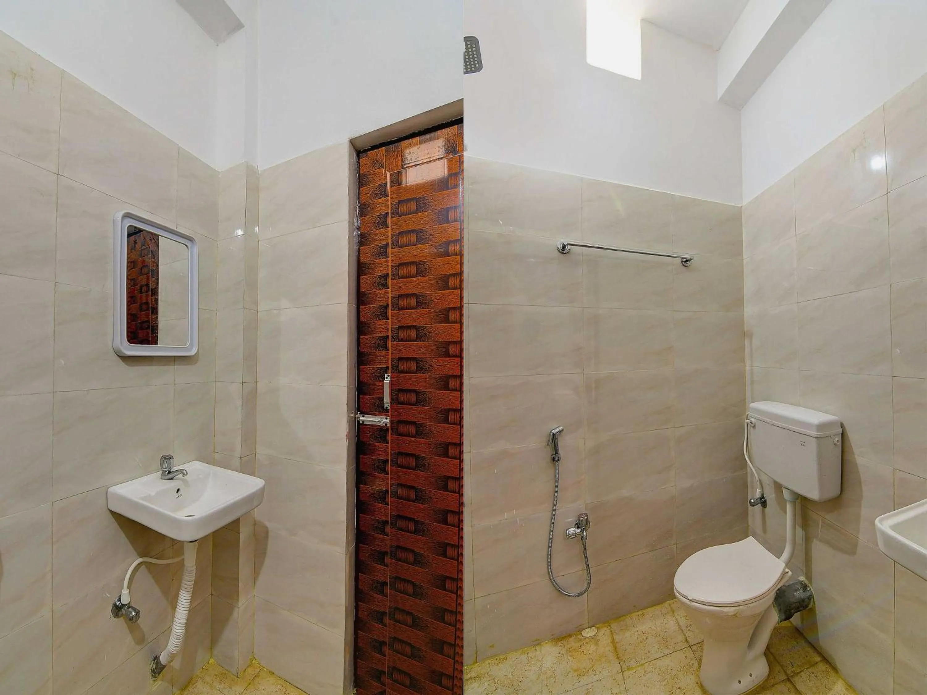 Bathroom in Hotel O Heaven Inn