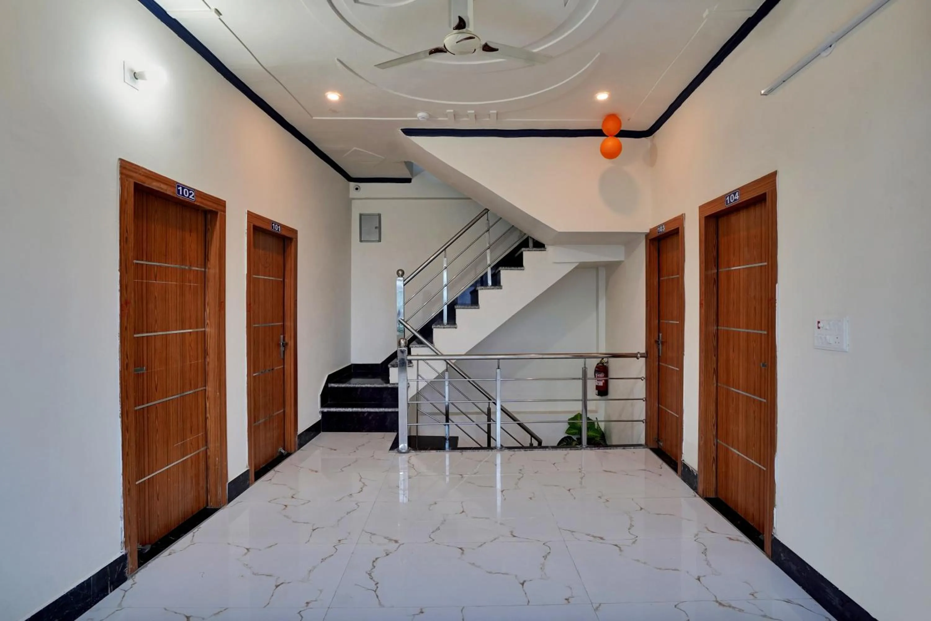 Bedroom in Collection O Trihans Mantion Hotel