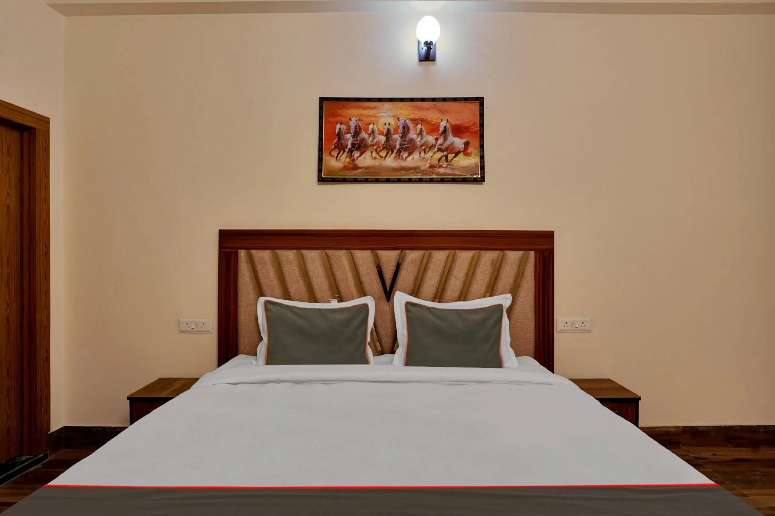 Bedroom, Bed in Collection O Trihans Mantion Hotel