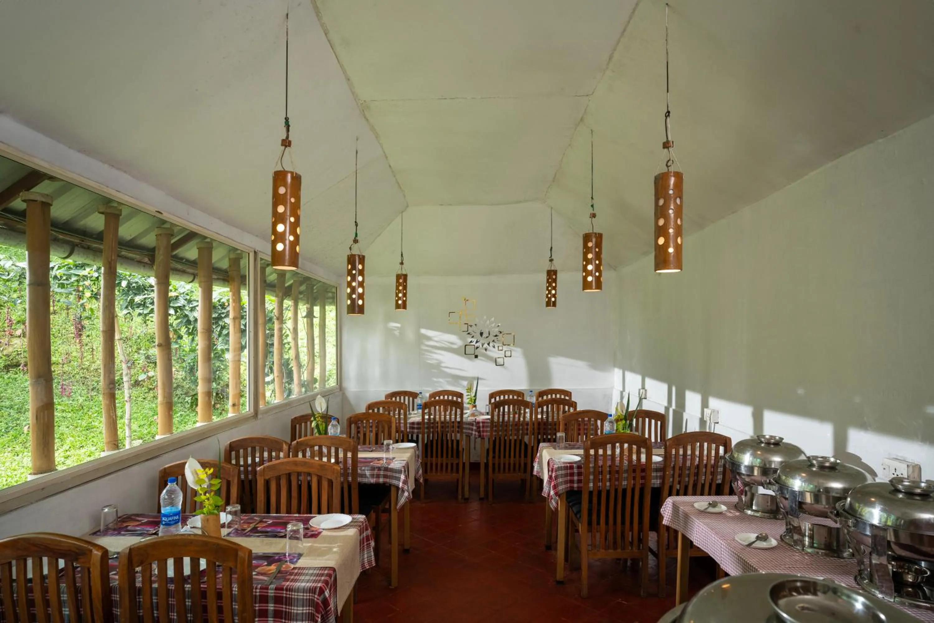Restaurant/places to eat in Blue Bells Resort By Maat Hotels