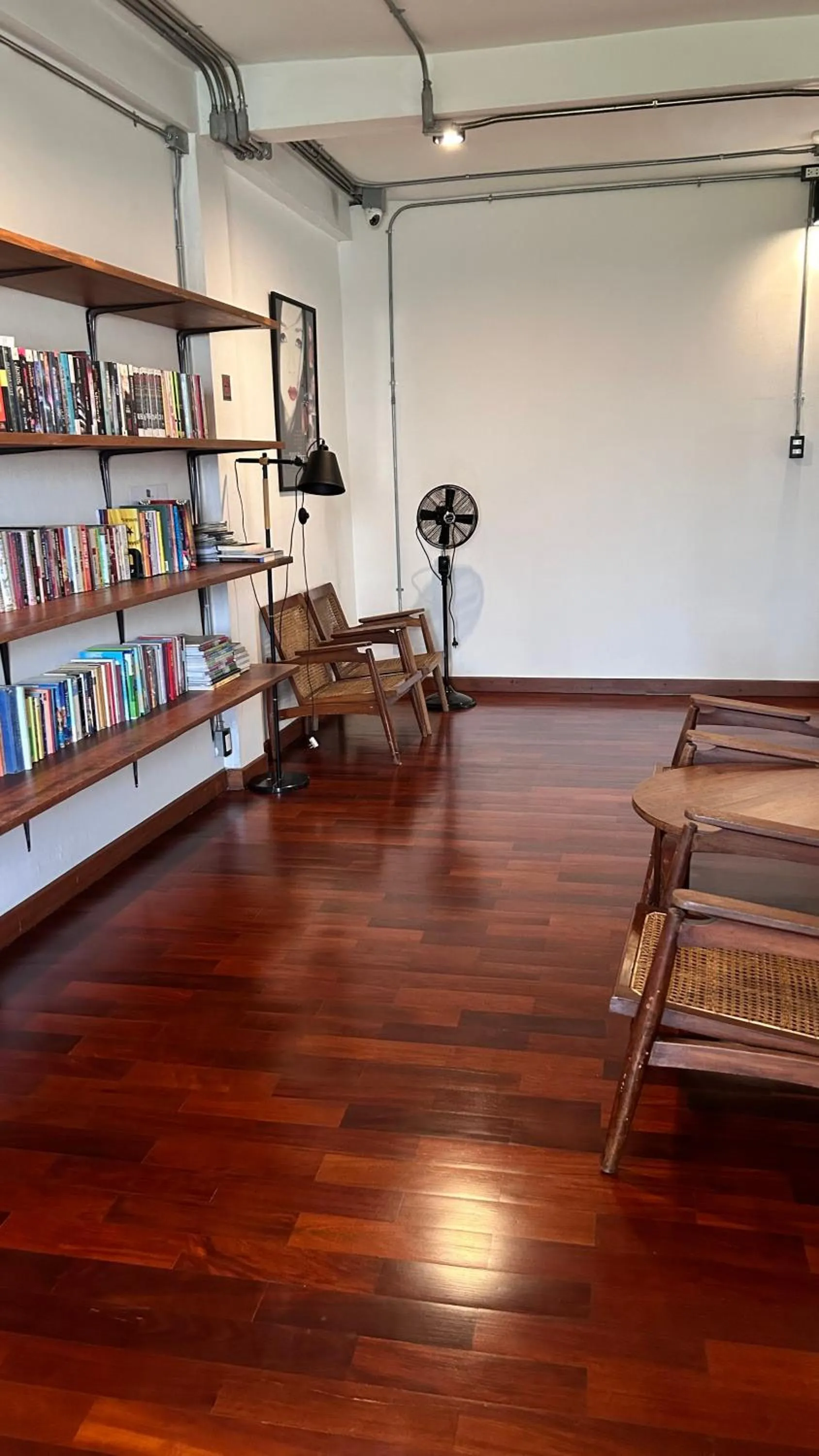 Library in Baan Heart Thai