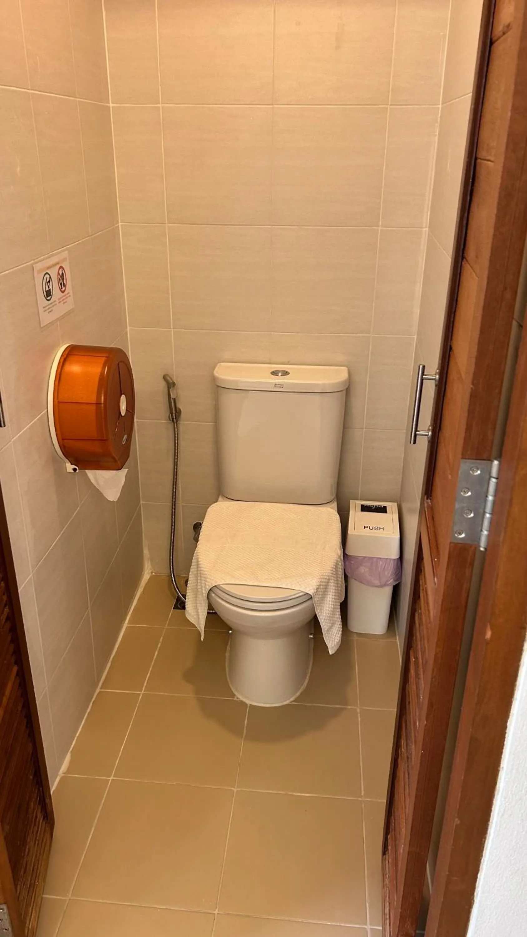 Toilet in Baan Heart Thai