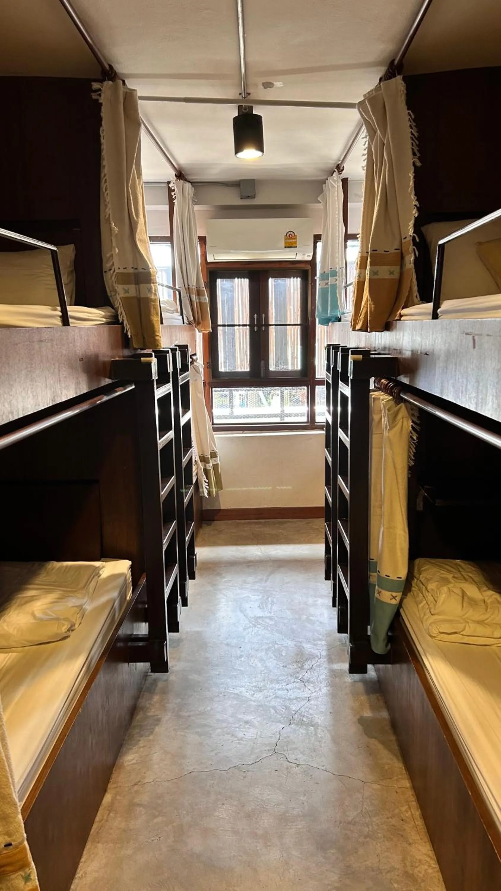 Photo of the whole room, Bed in Baan Heart Thai