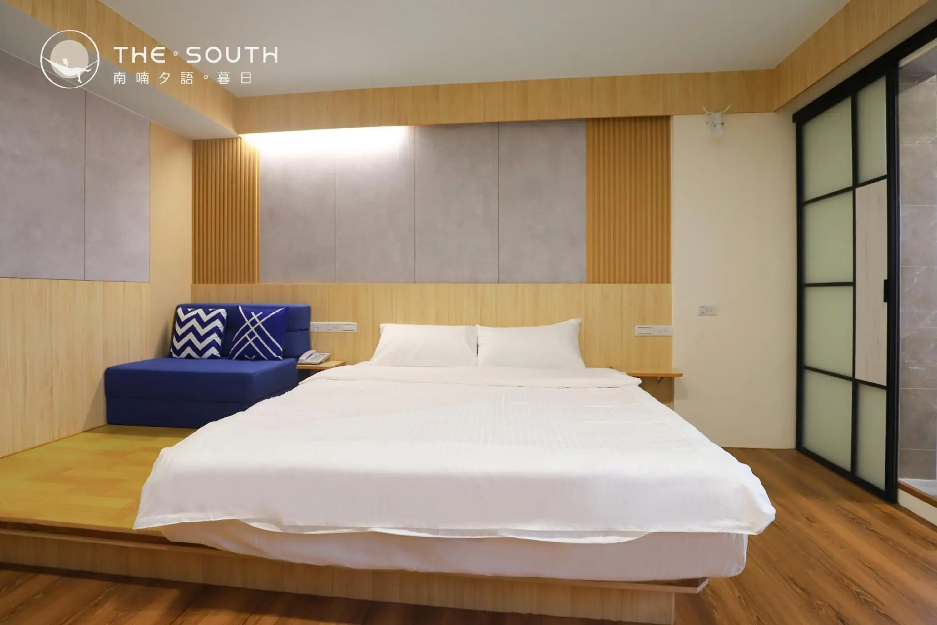 Bed in The South-Sunset Bed in The South-Sunset