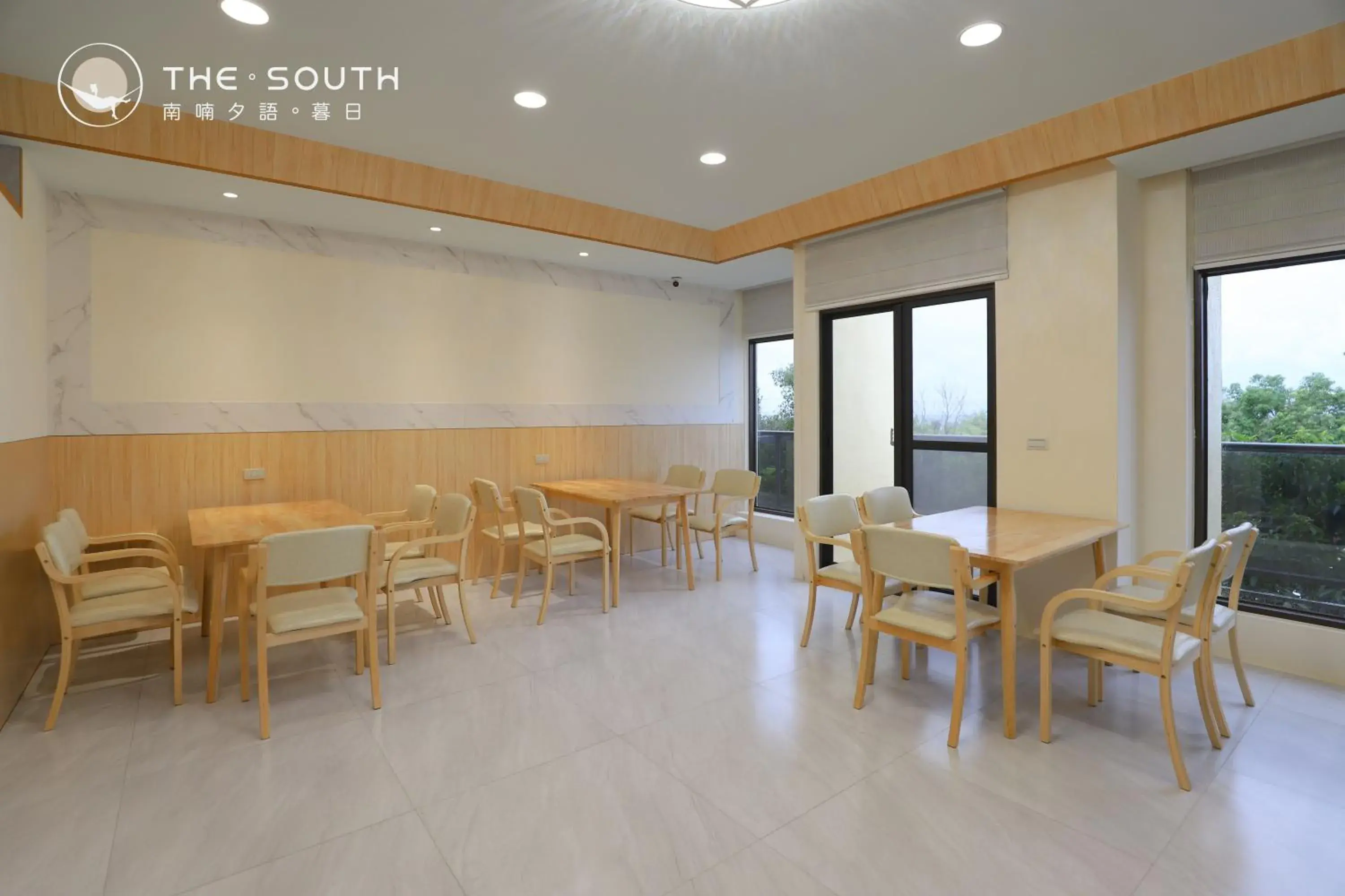 Restaurant/places to eat in The South-Sunset Restaurant/places to eat in The South-Sunset