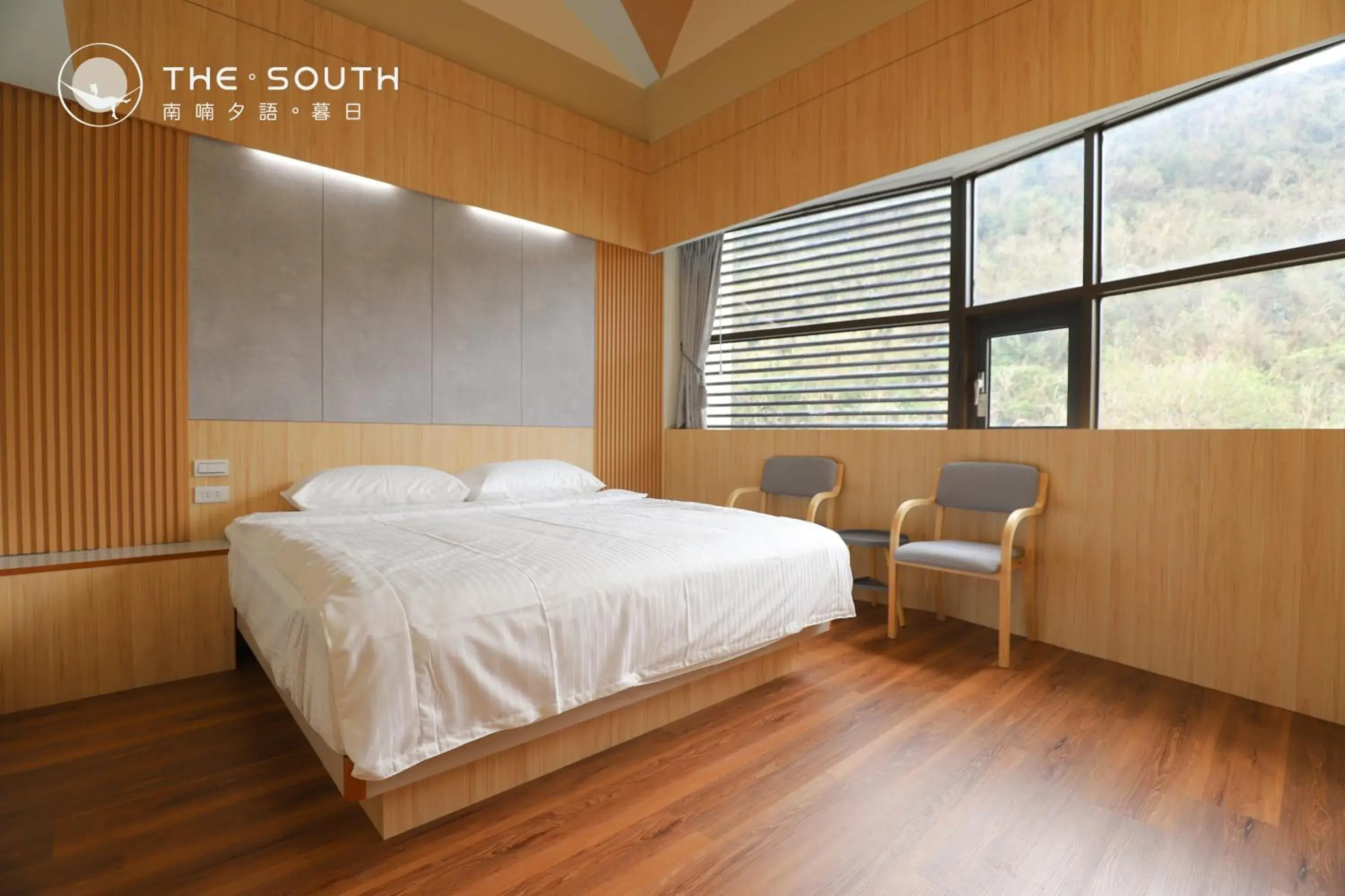 Bed in The South-Sunset Bed in The South-Sunset