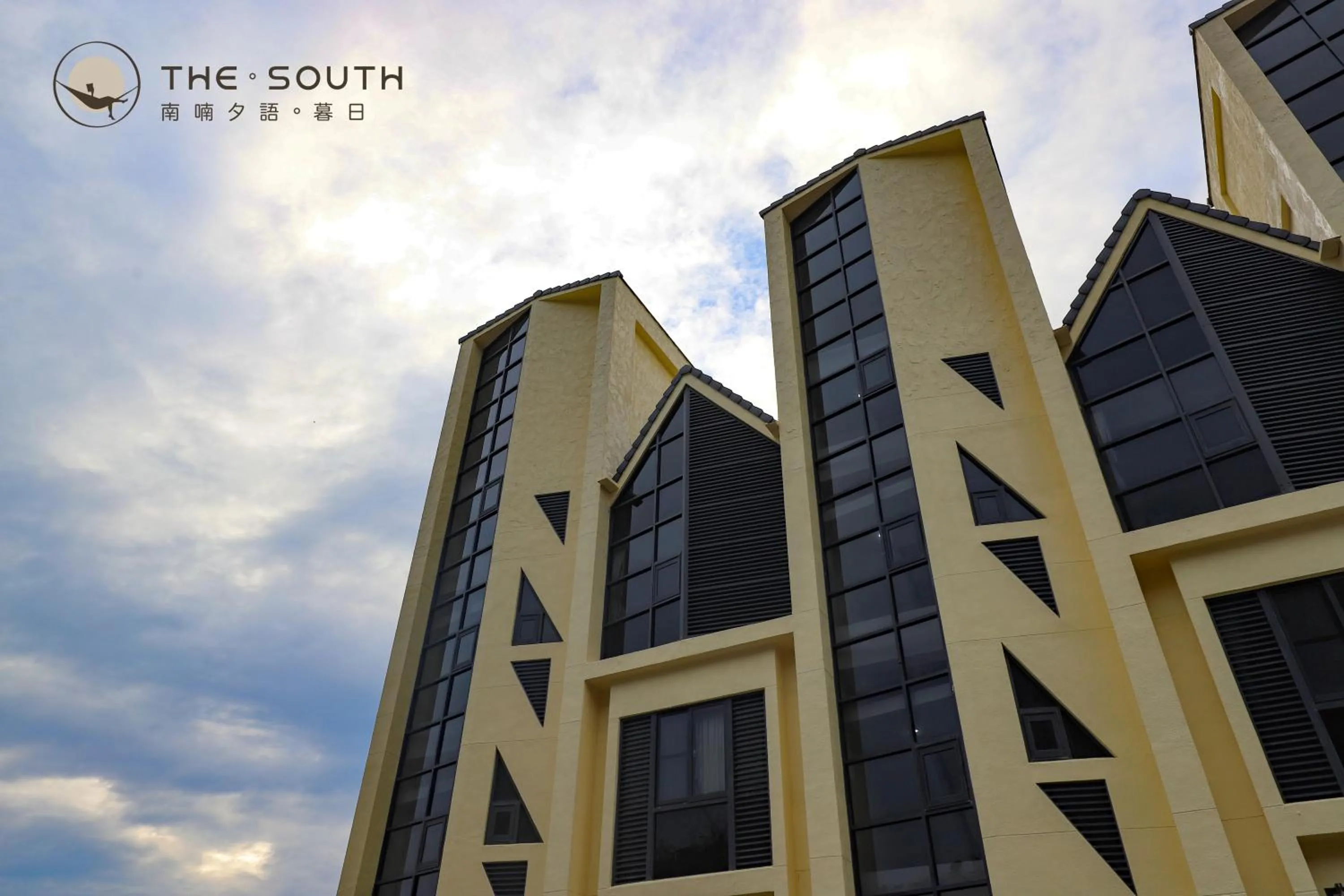 Property building in The South-Sunset