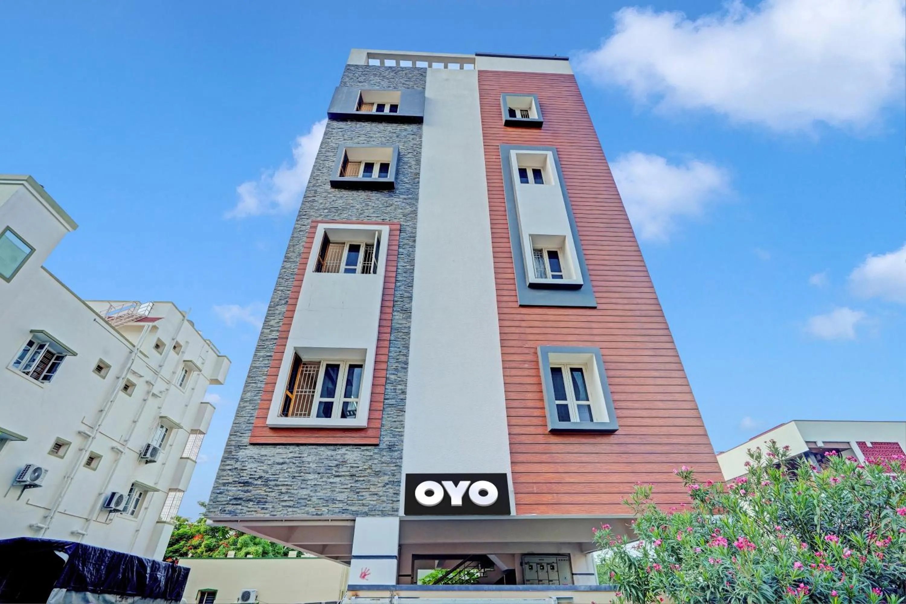 Facade/entrance in Collection O Ns Service Apartment