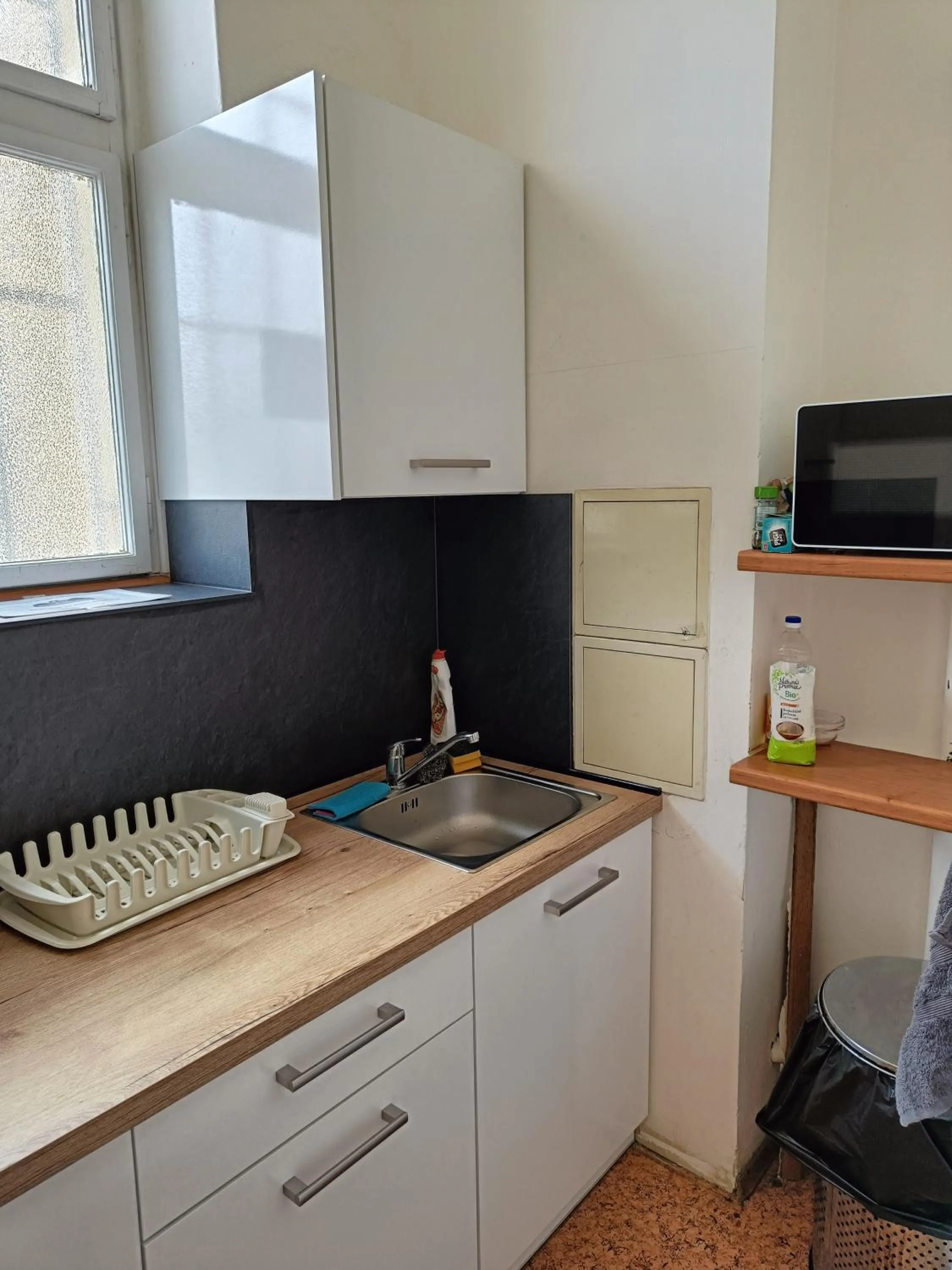 Kitchen or kitchenette in A Plus Hostel - Centrum