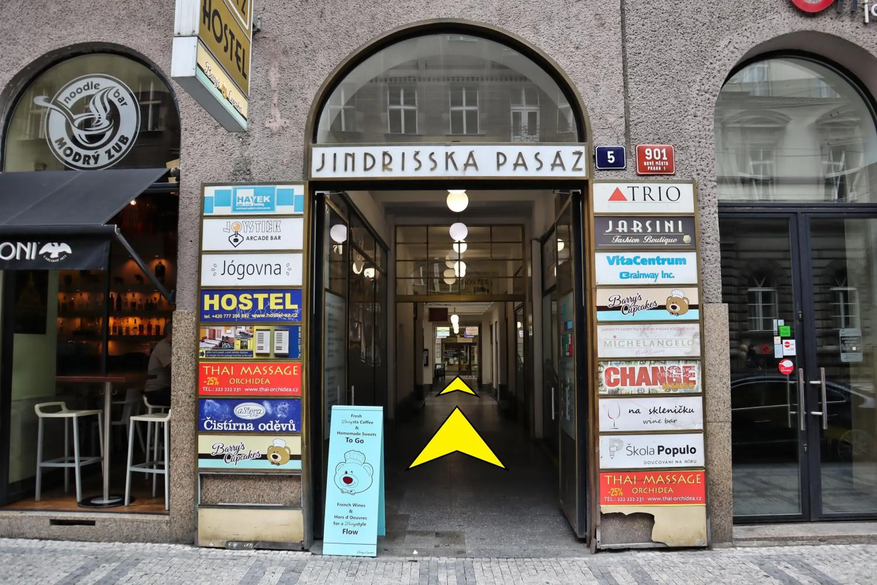 Facade/entrance in A Plus Hostel - Centrum Facade/entrance in A Plus Hostel - Centrum