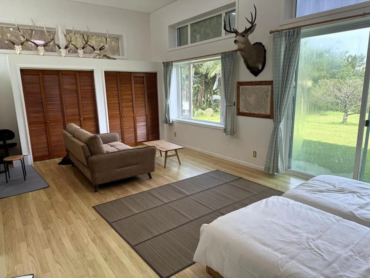 Bed in Tsundara Beach Retreat