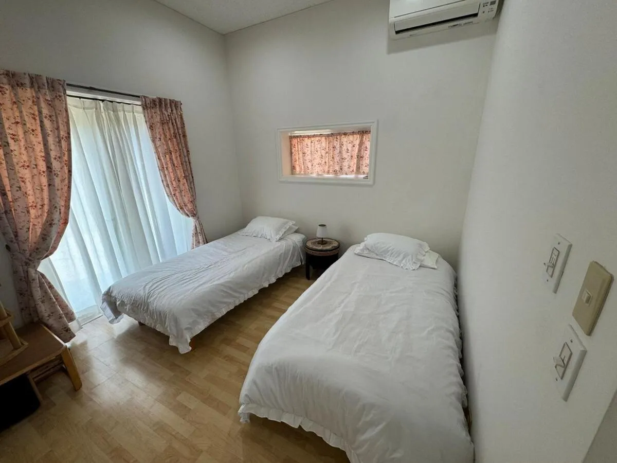 Bed in Tsundara Beach Retreat