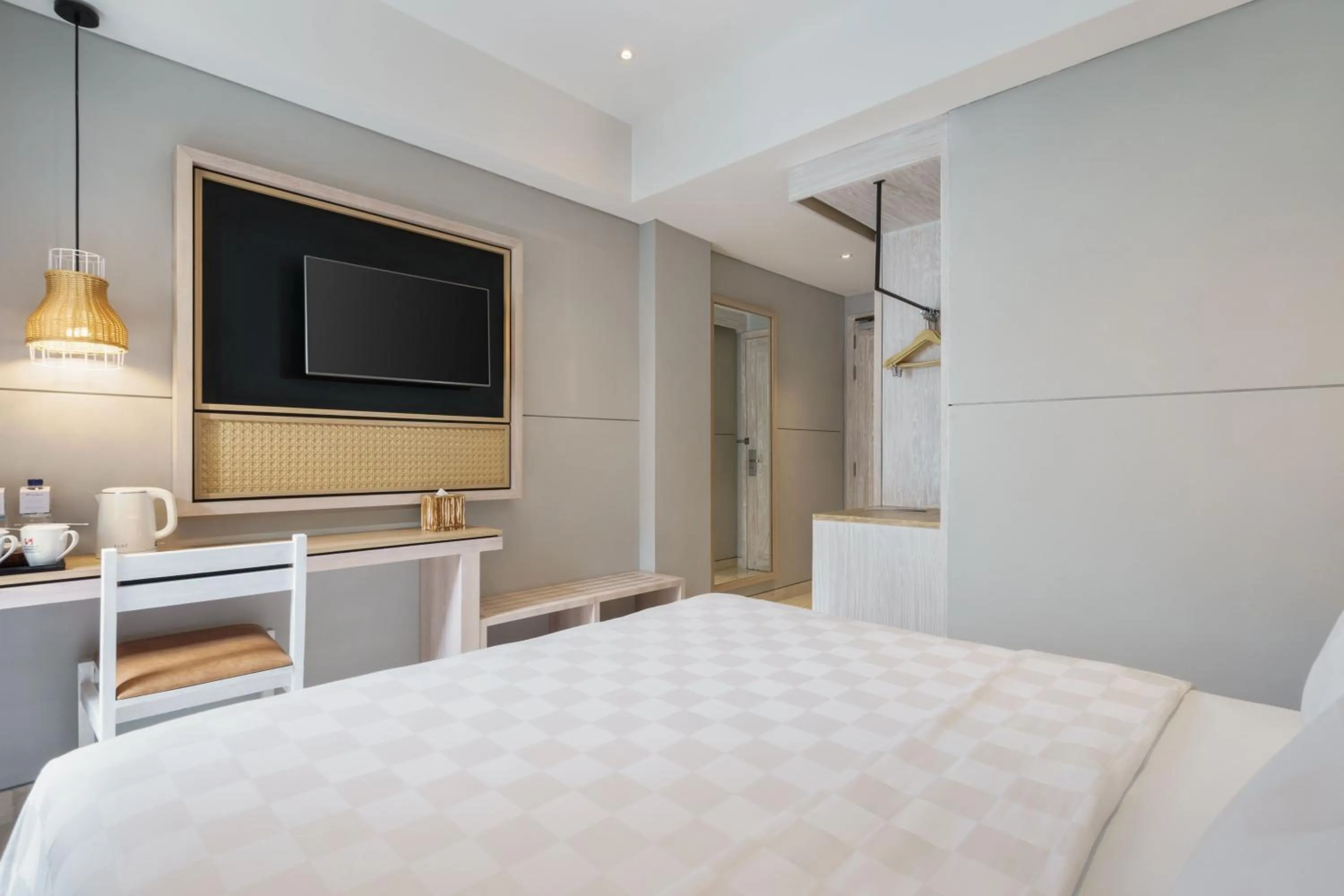 Bed in Swiss-Belcourt Lombok