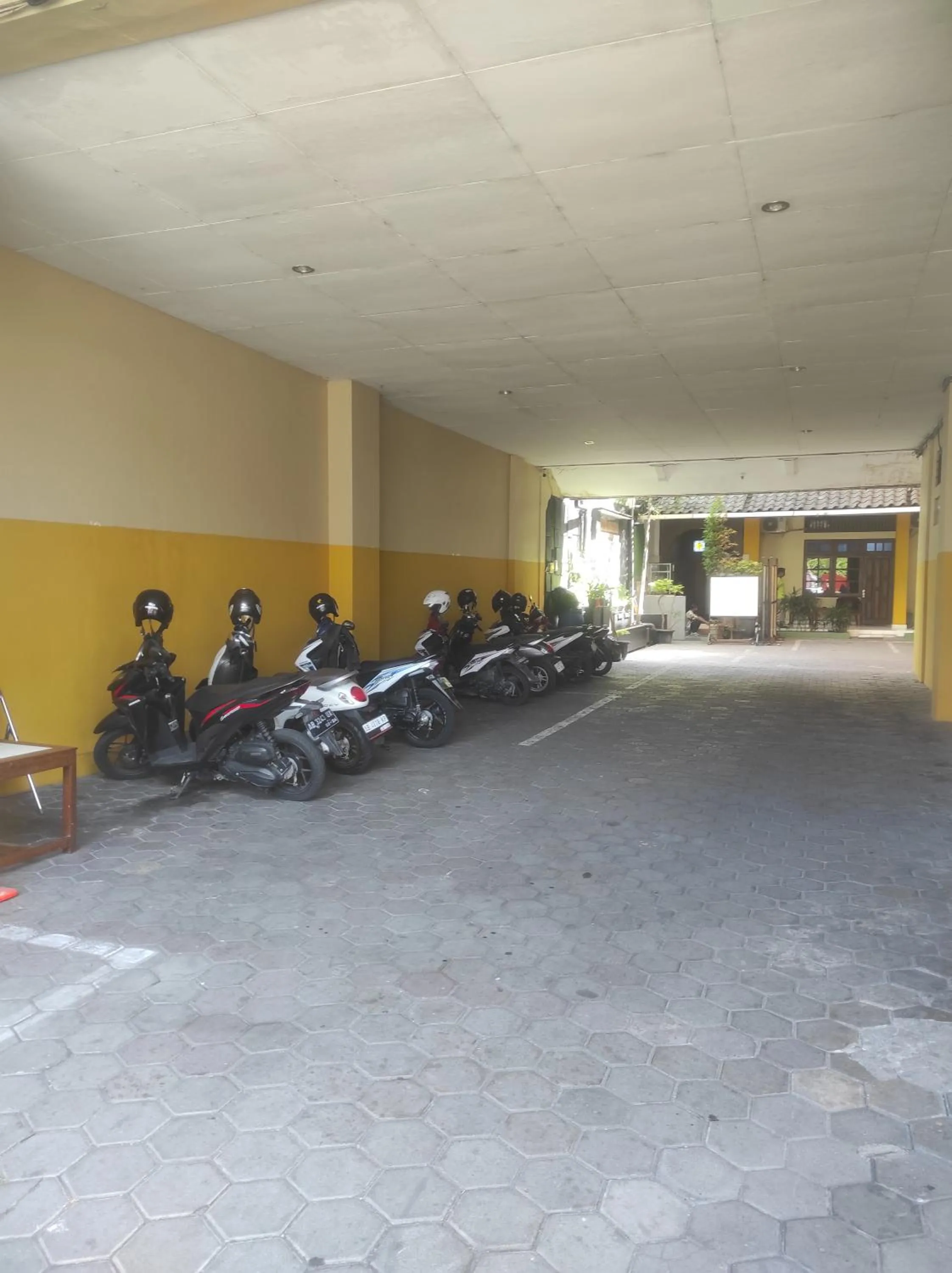 Parking in Shafira Hotel Yogyakarta