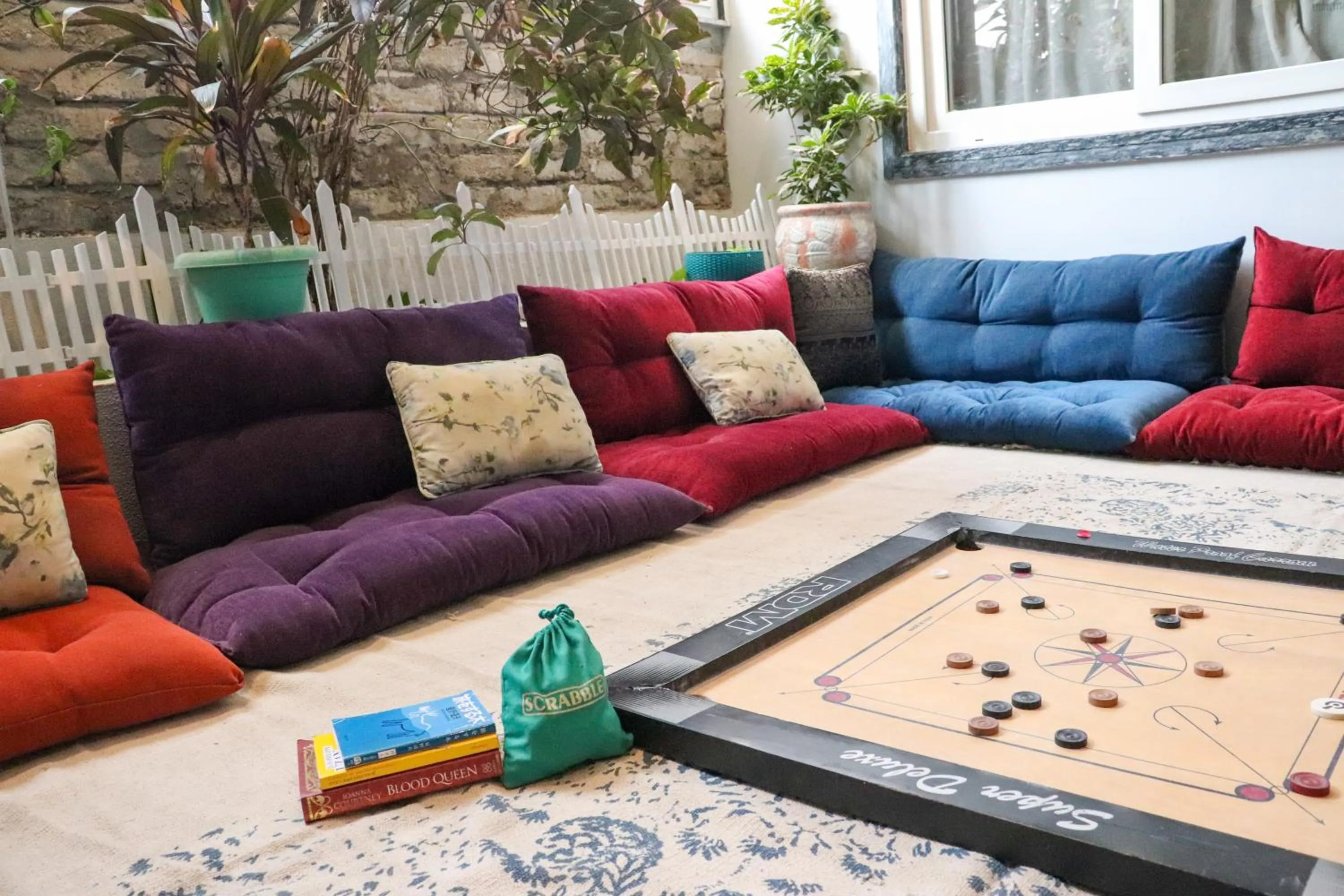 Living room in Blue Door