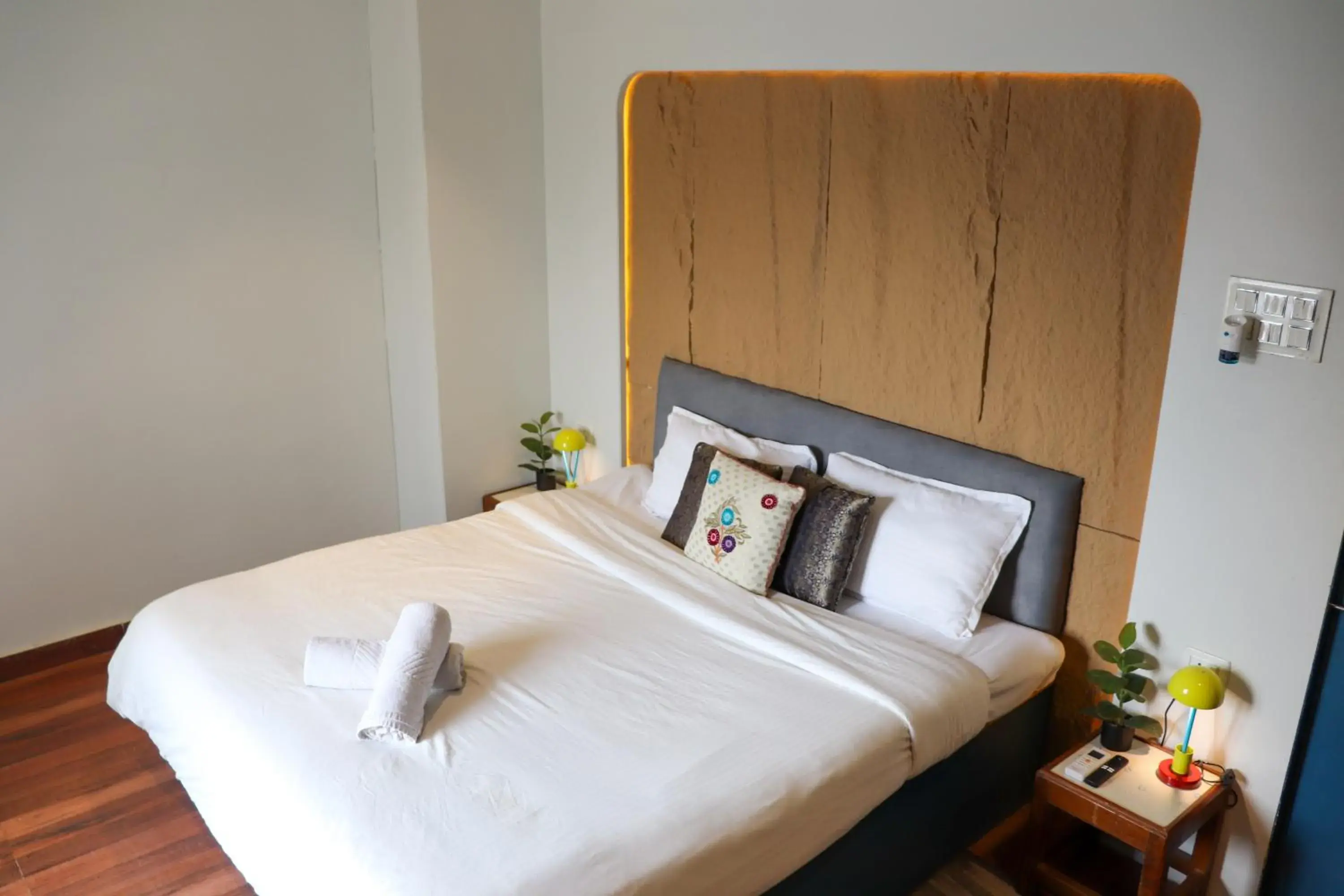 Double Room with Private Bathroom in Blue Door Double Room with Private Bathroom in Blue Door