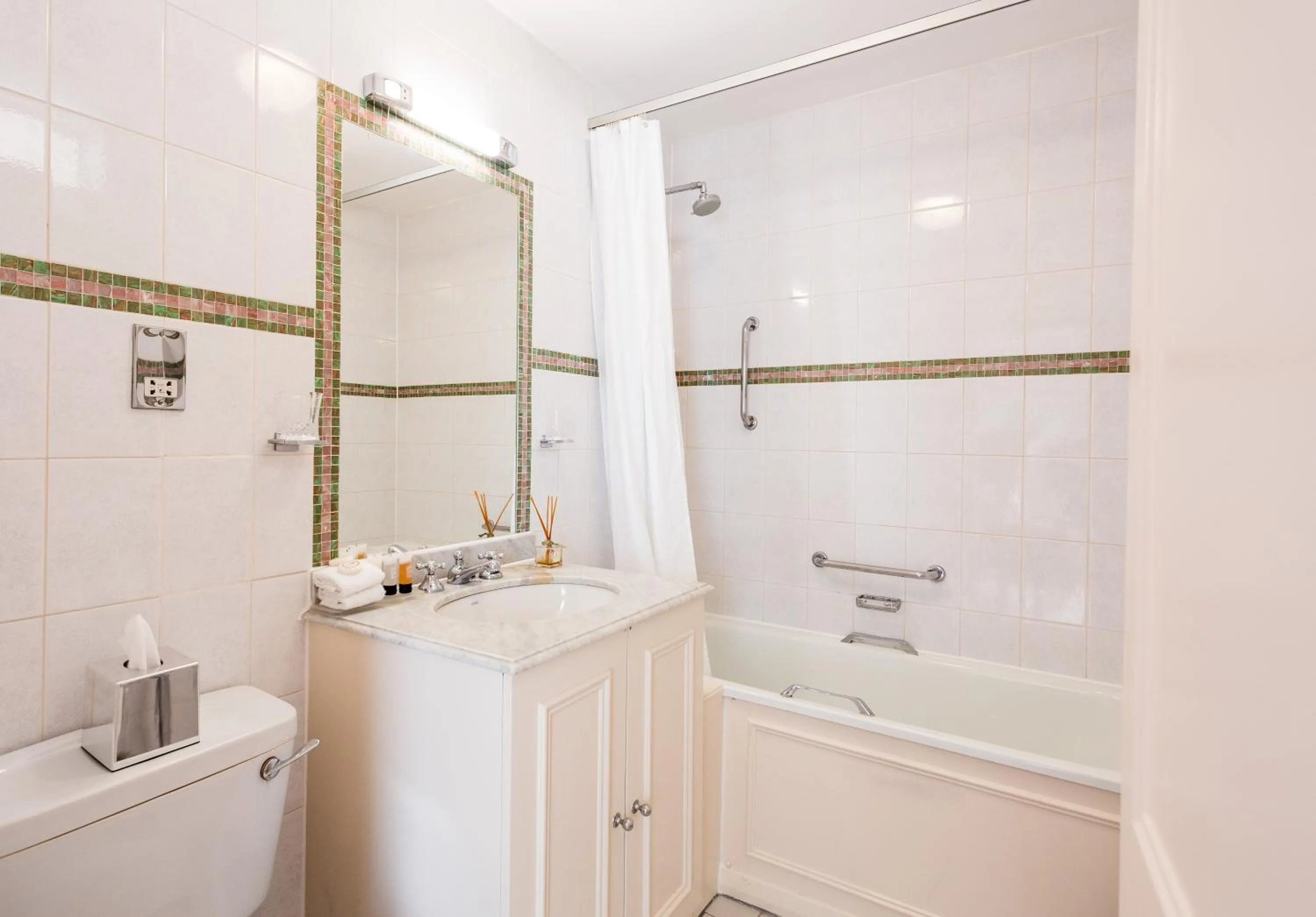 Bathroom in The Imperial Torquay