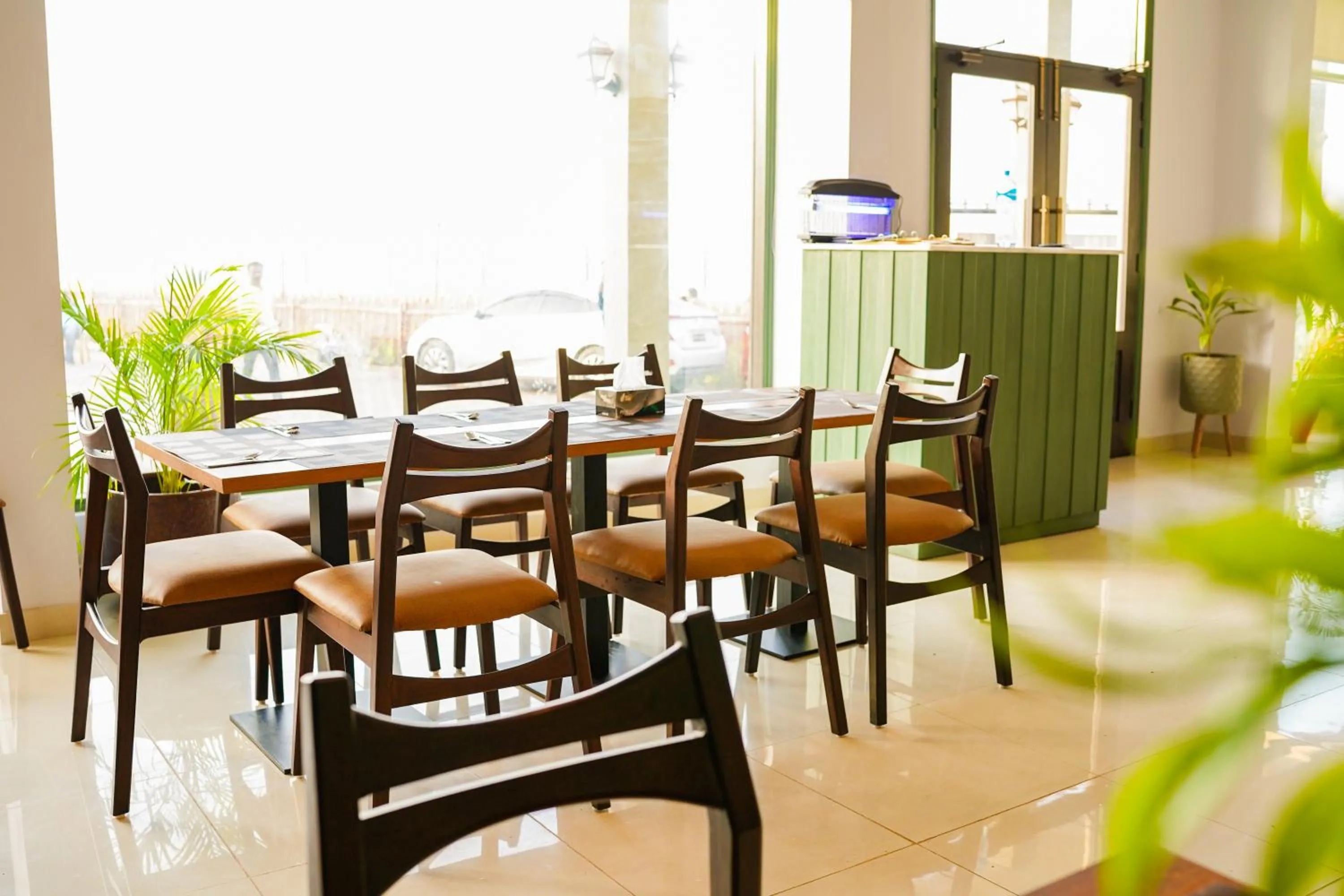 Restaurant/places to eat in Destination Beach Hotel by Dreamworld