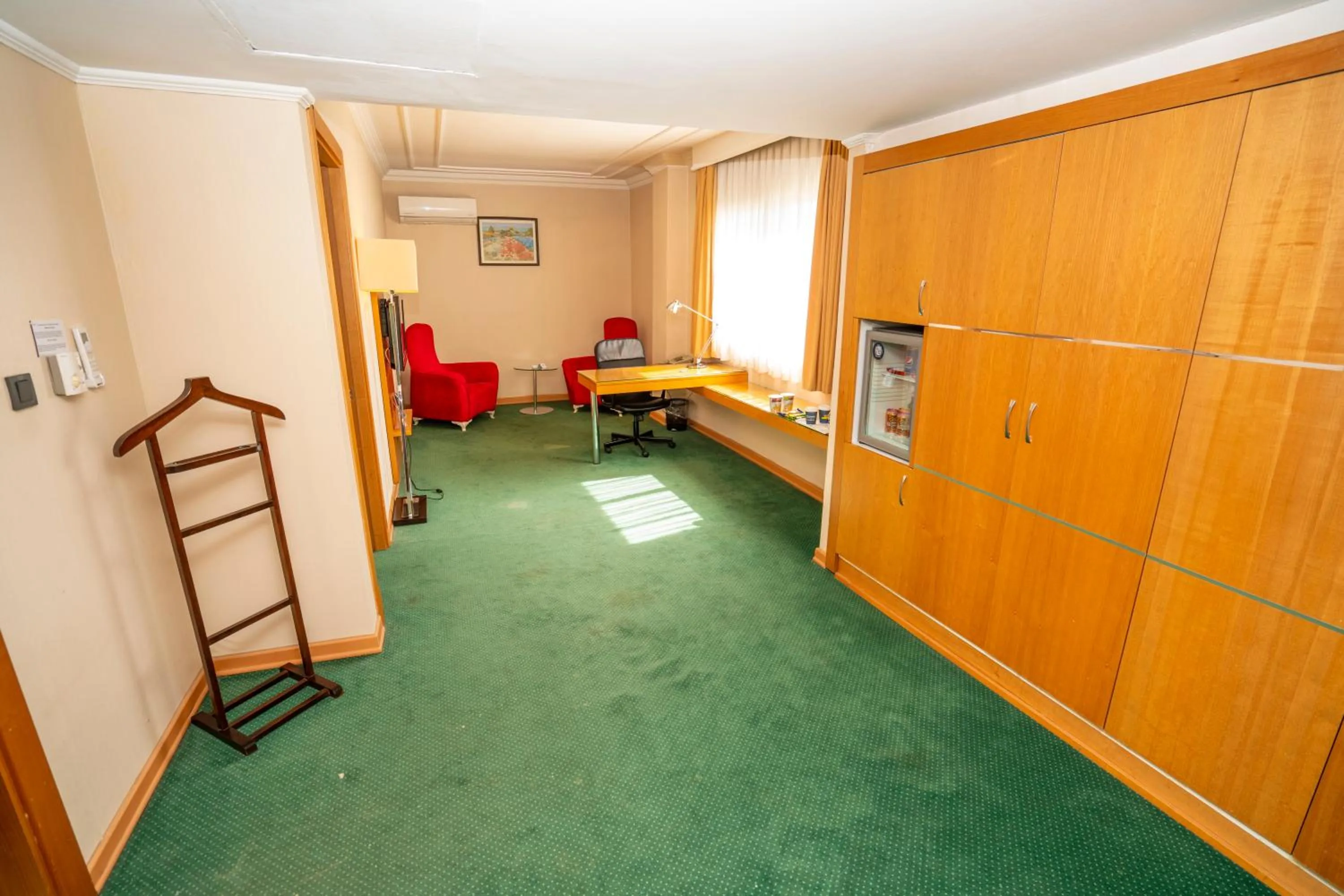 Communal lounge/ TV room in Anemon Kent Ege Otel