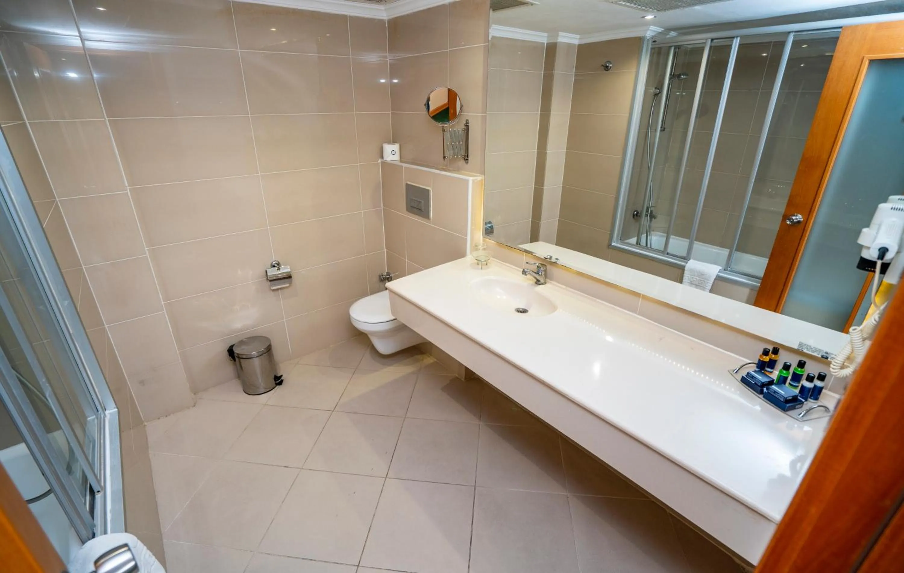 Bathroom in Anemon Kent Ege Otel