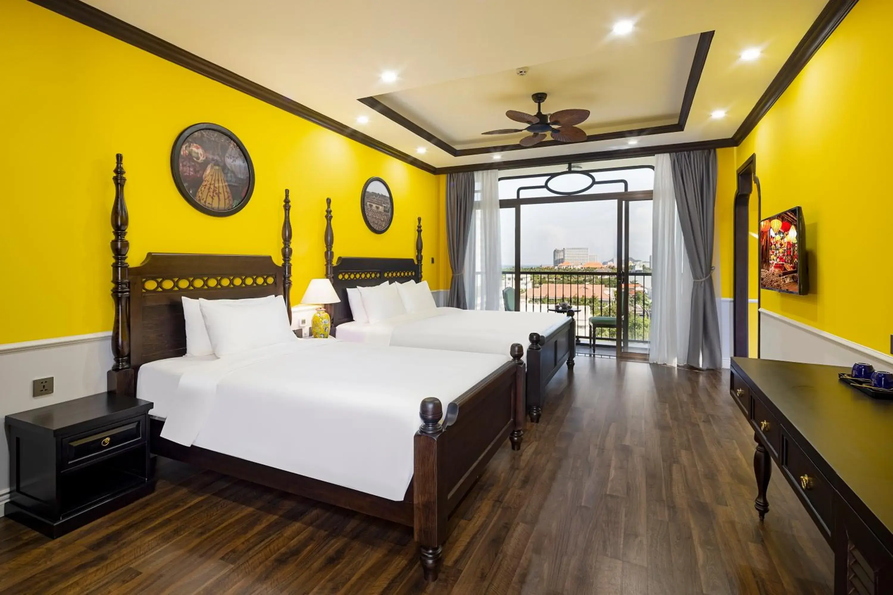 Deluxe Triple Room with Sea View in Charming beauty hotel Deluxe Triple Room with Sea View in Charming beauty hotel