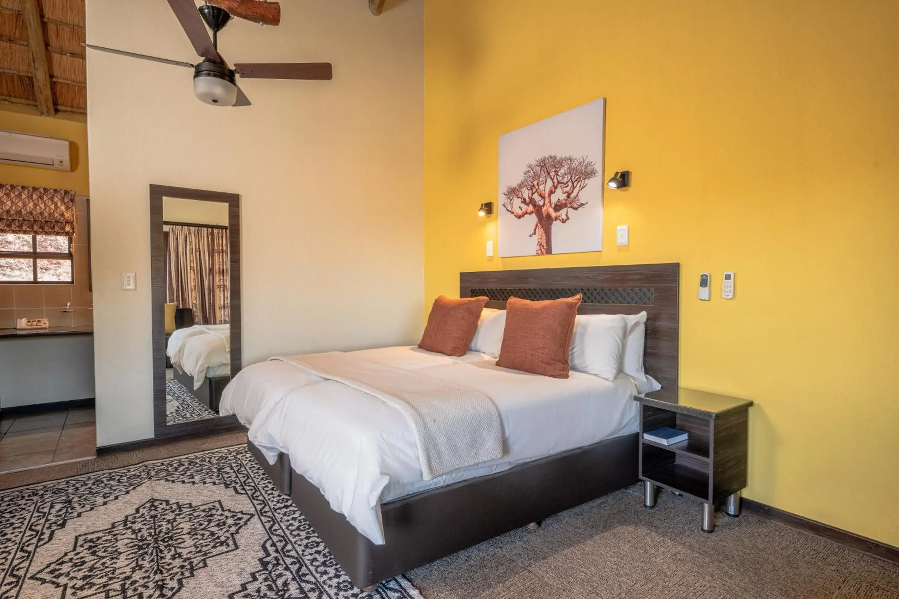 Connecting Family Room - single occupancy in Hannah Game Lodge Connecting Family Room - single occupancy in Hannah Game Lodge