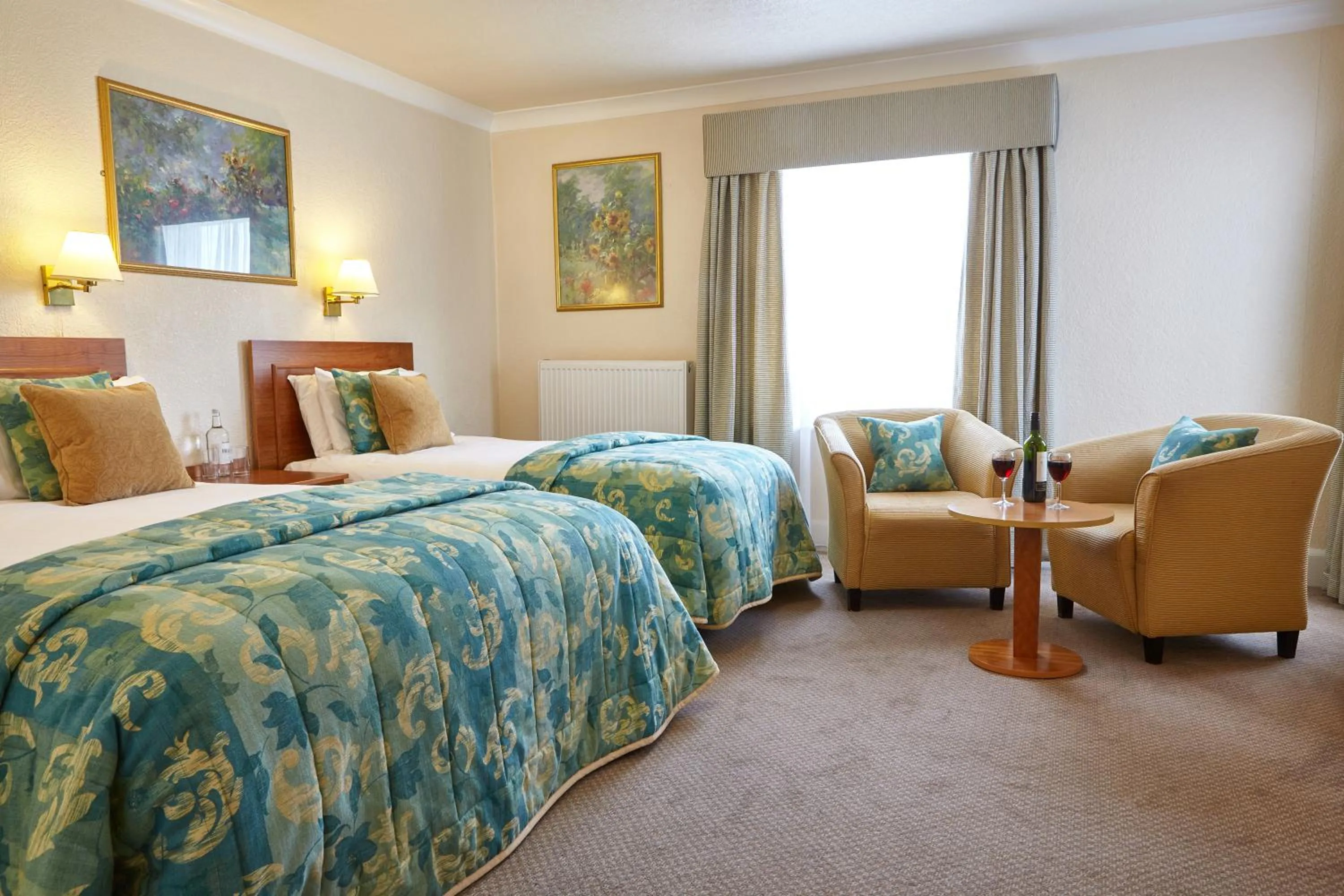Family Room in Royal York & Faulkner Hotel