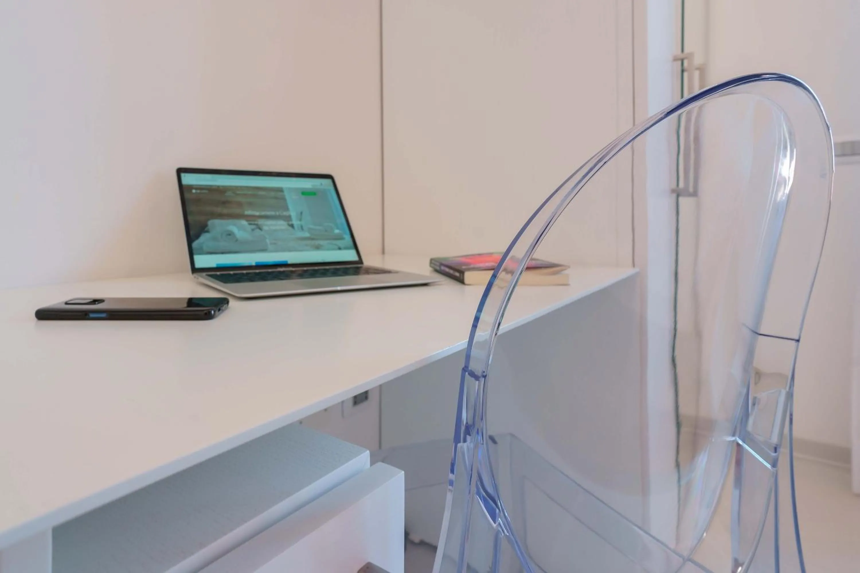 TV and multimedia in Lumiere Rooms - Eja Sardinia