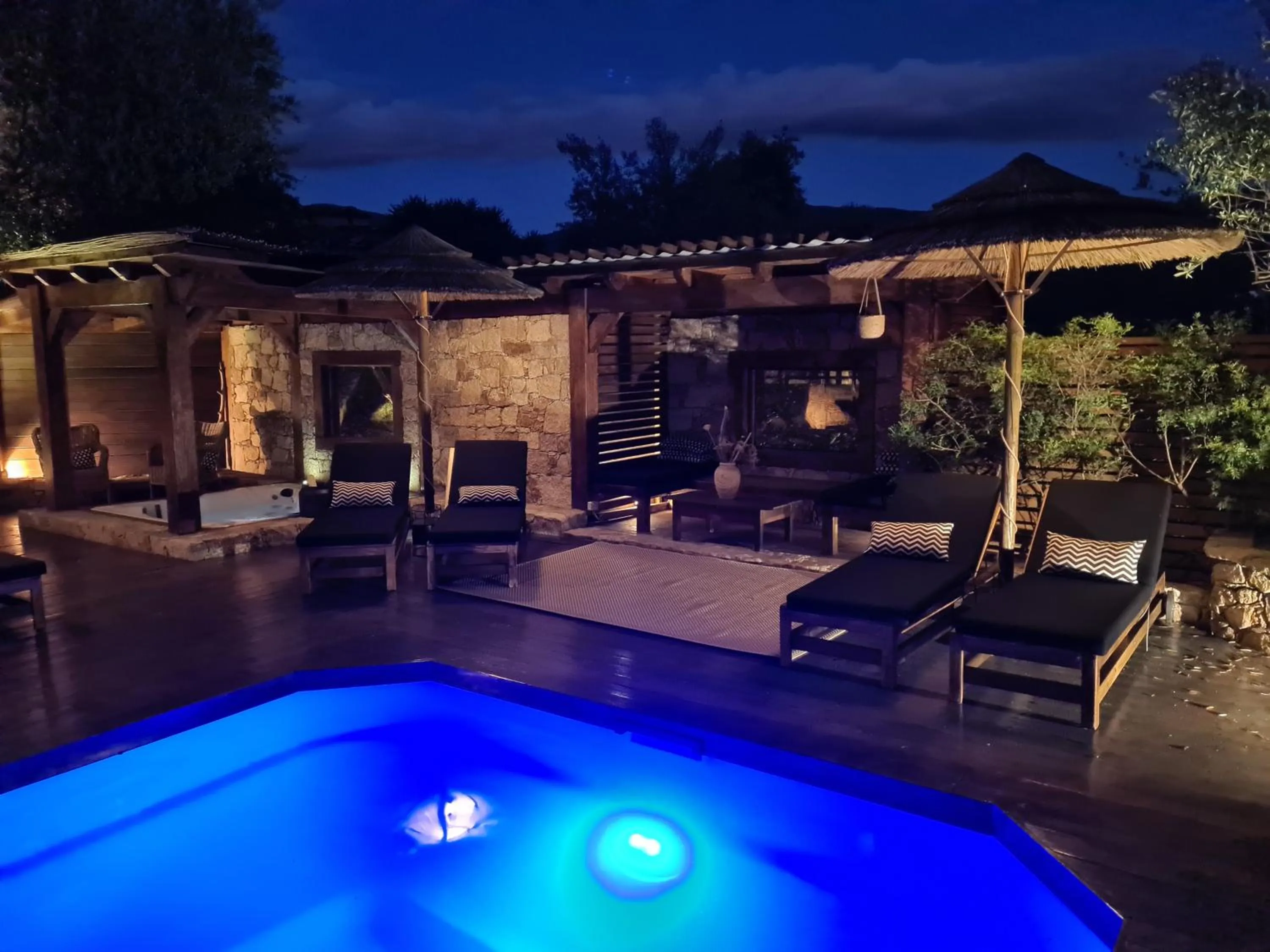 Swimming pool in Chambre d'hôte Casa Maredda