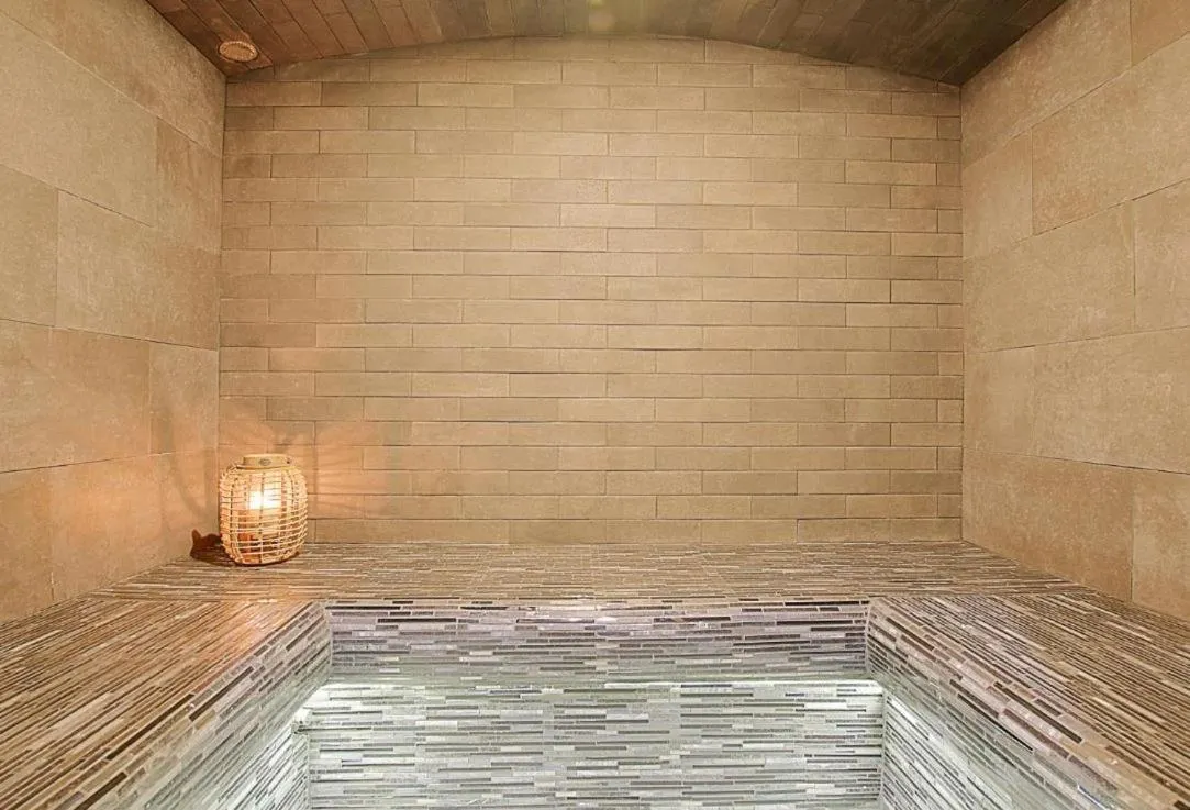 Steam room in Chambre d'hôte Casa Maredda
