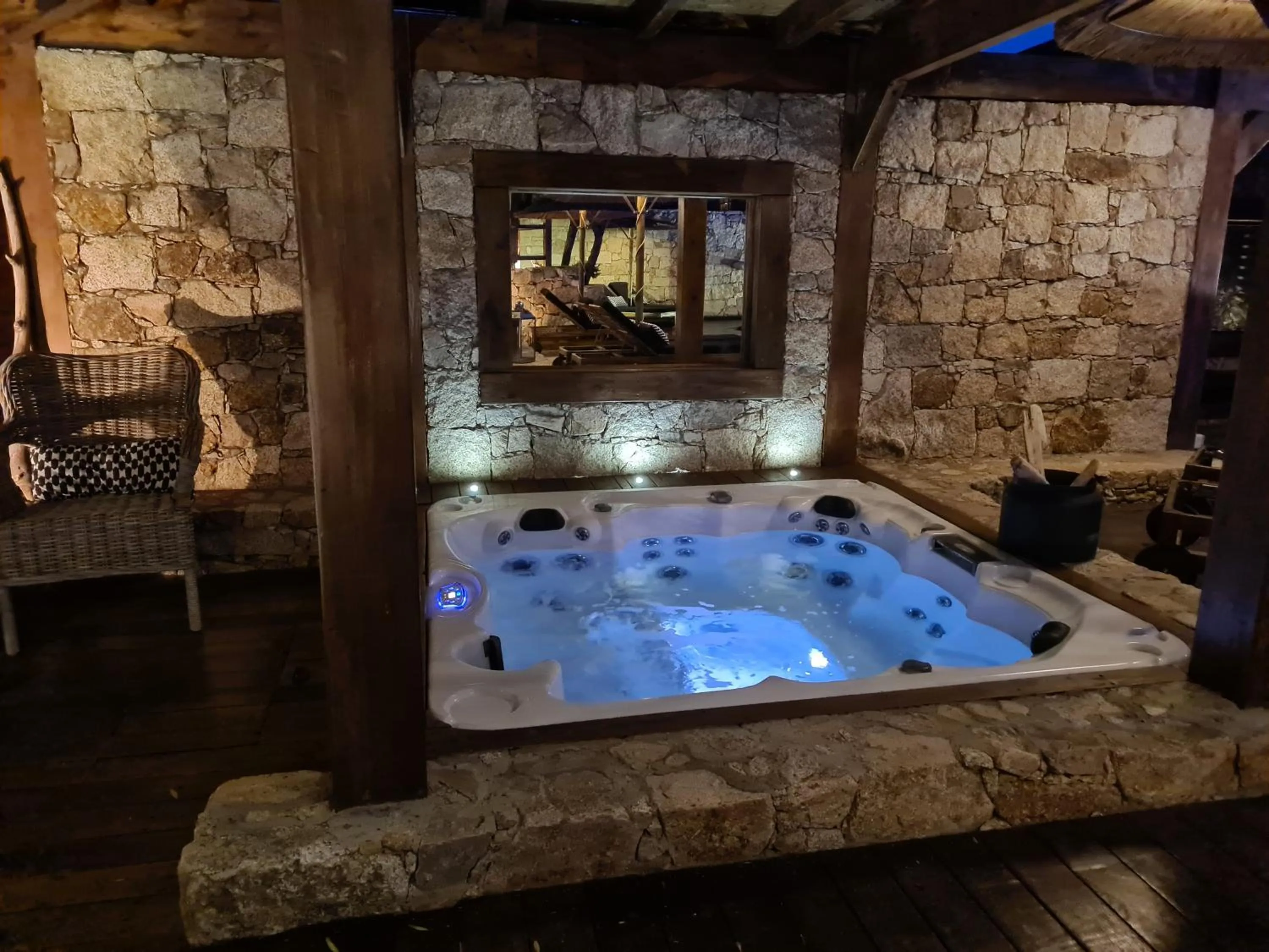 Hot Tub in Chambre d'hôte Casa Maredda