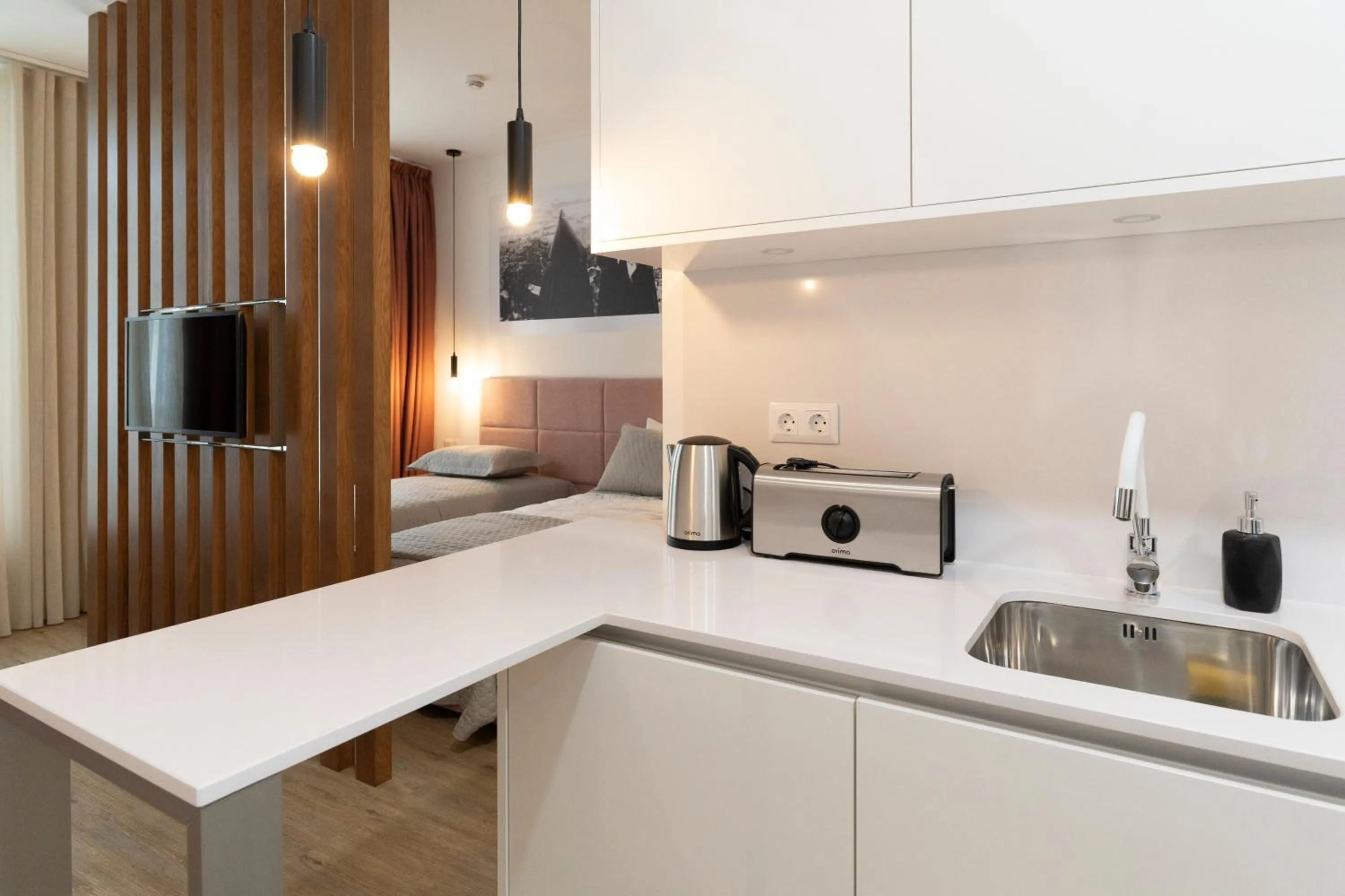 TV and multimedia in Horta Bay