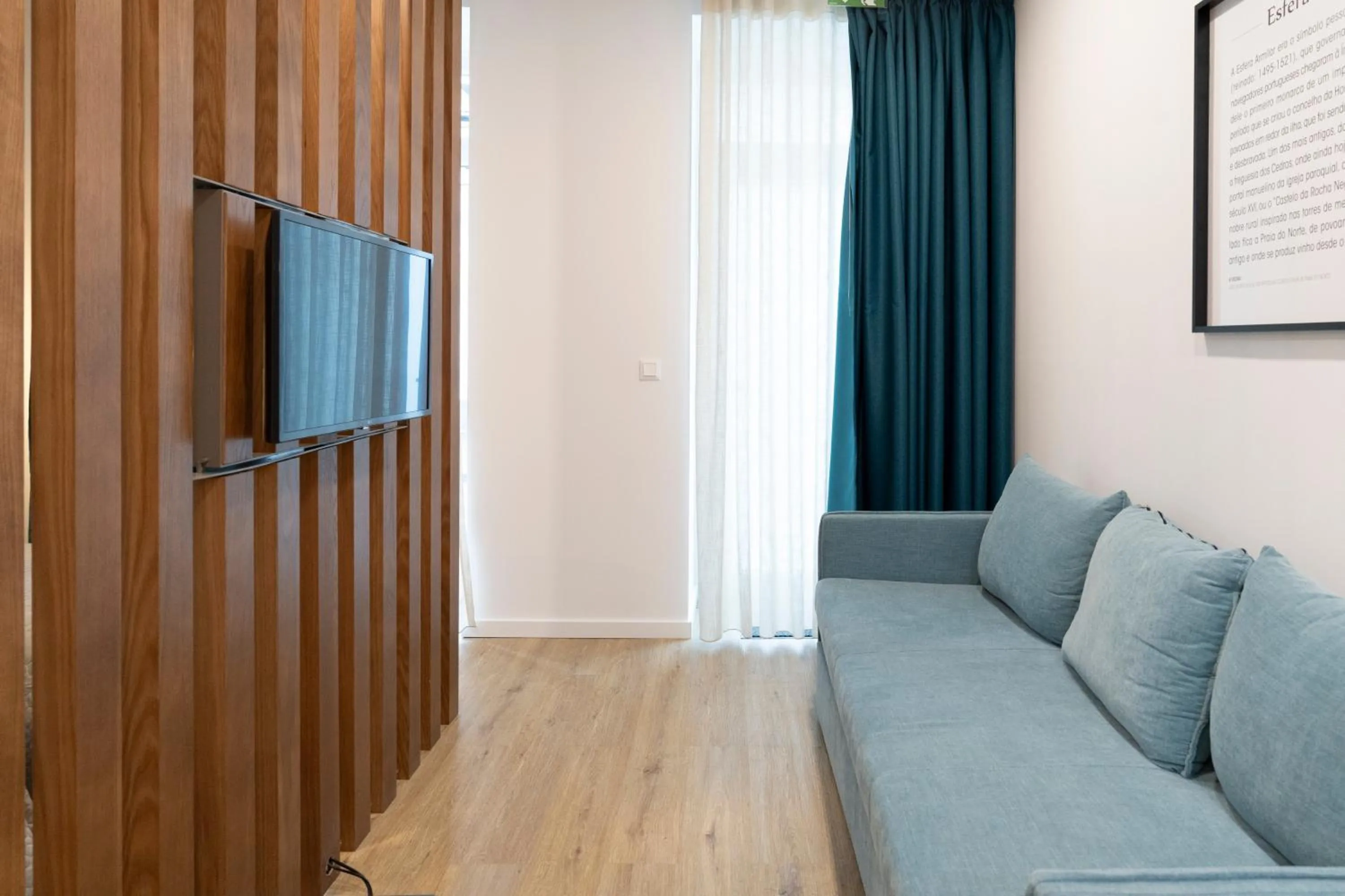 TV and multimedia in Horta Bay