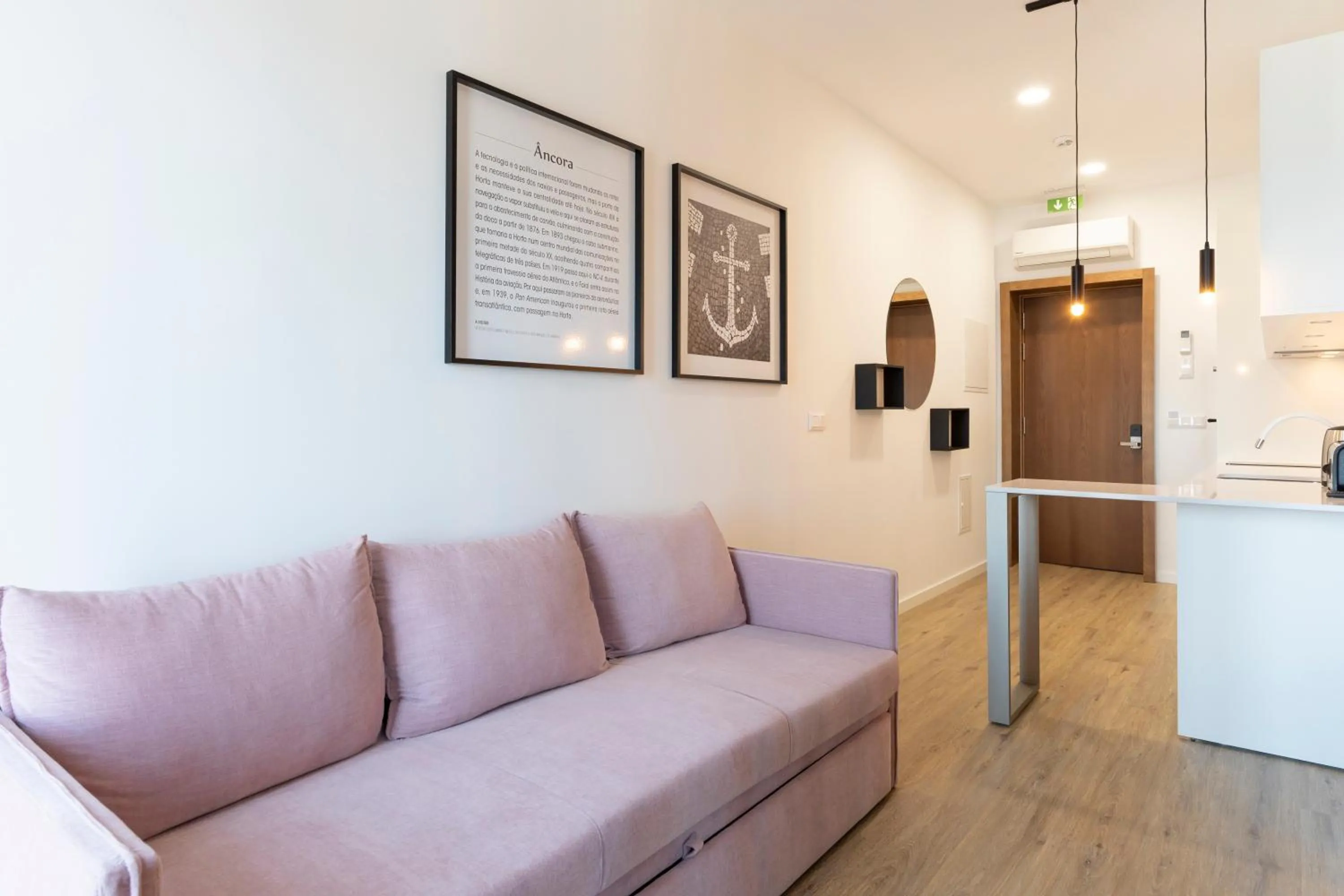 TV and multimedia in Horta Bay