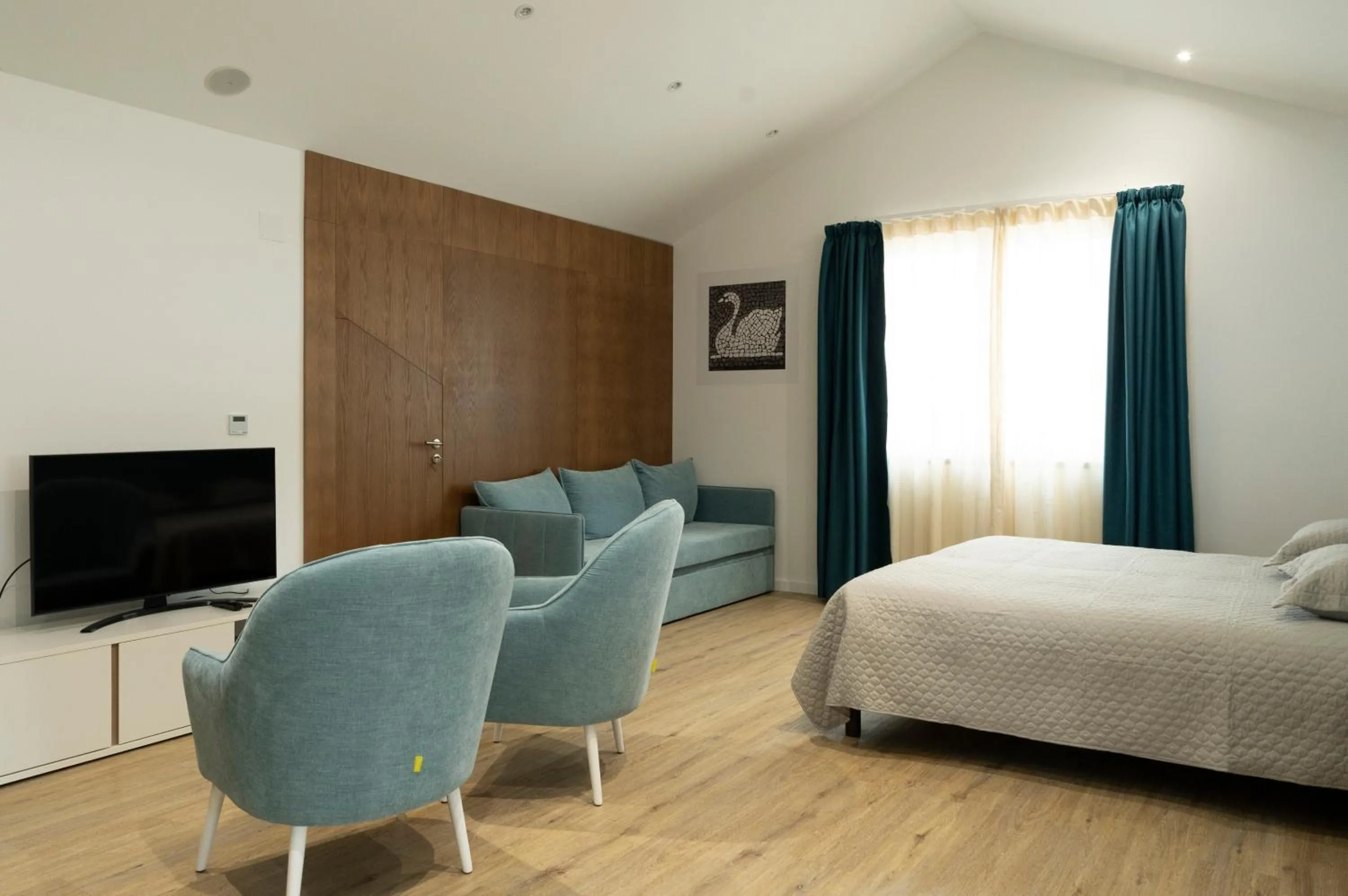 TV and multimedia, Bed in Horta Bay