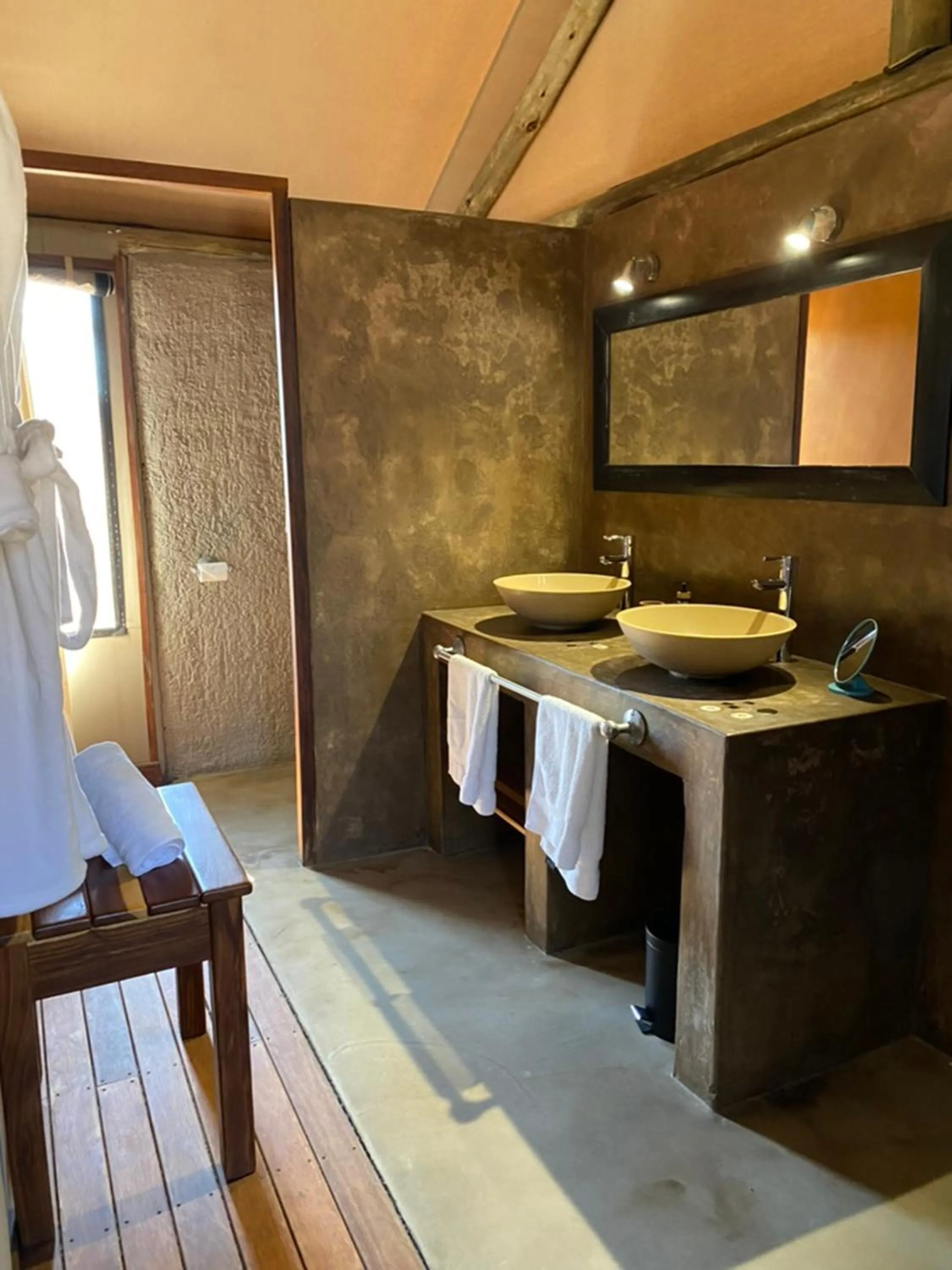 Bathroom in Windhoek Game Camp
