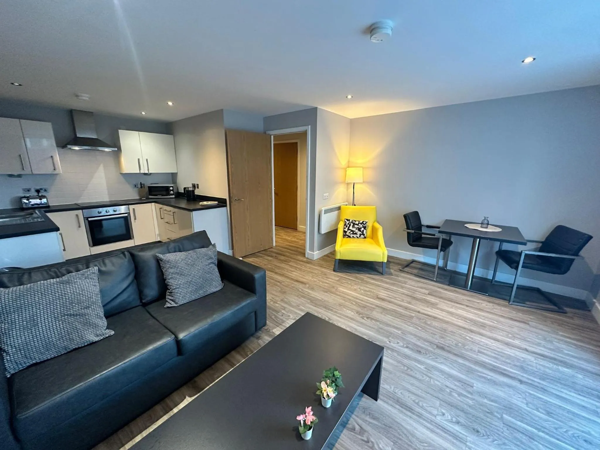 Kitchen or kitchenette in Obel Apartments by Beehosting