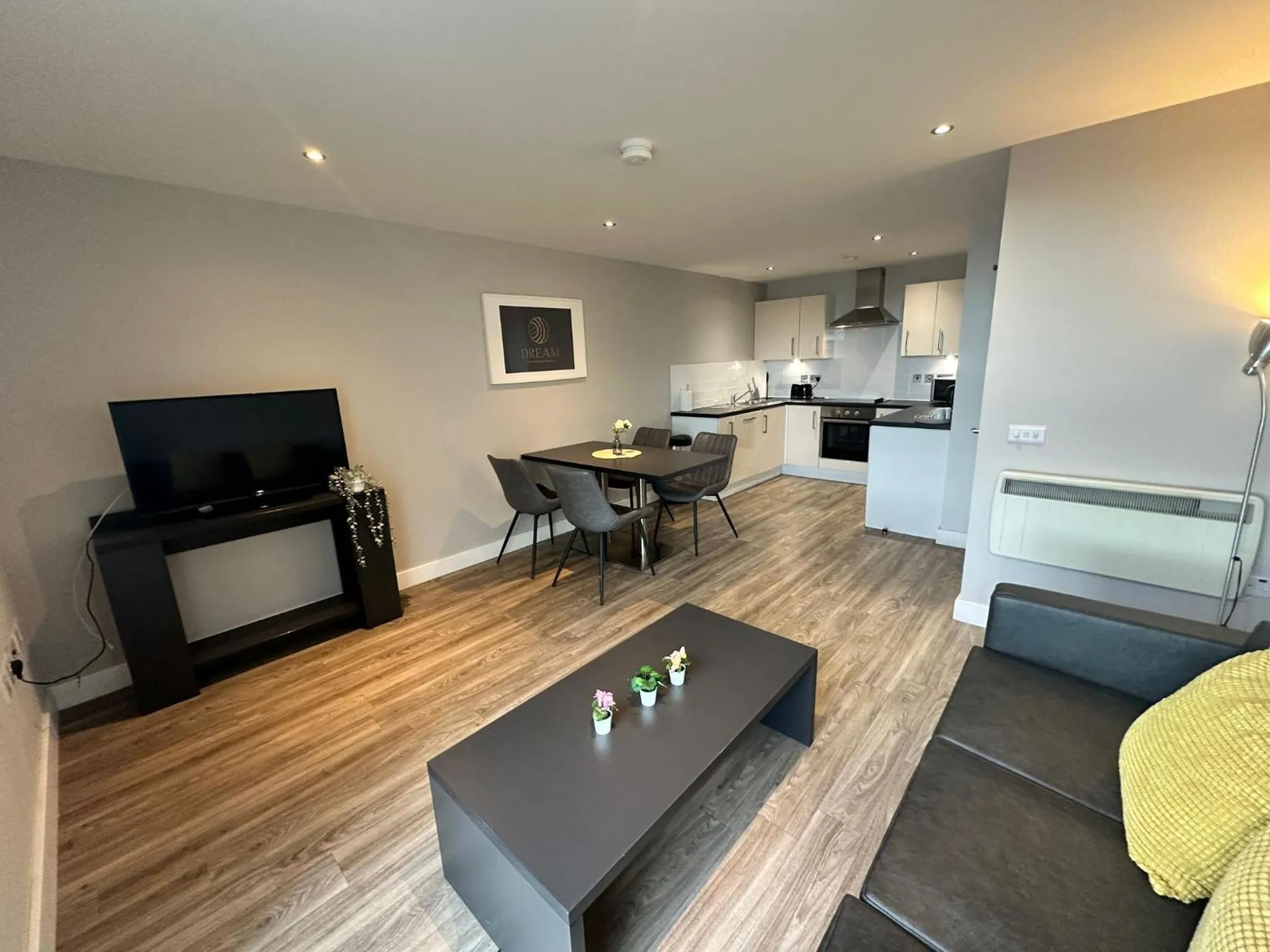 TV and multimedia in Obel Apartments by Beehosting