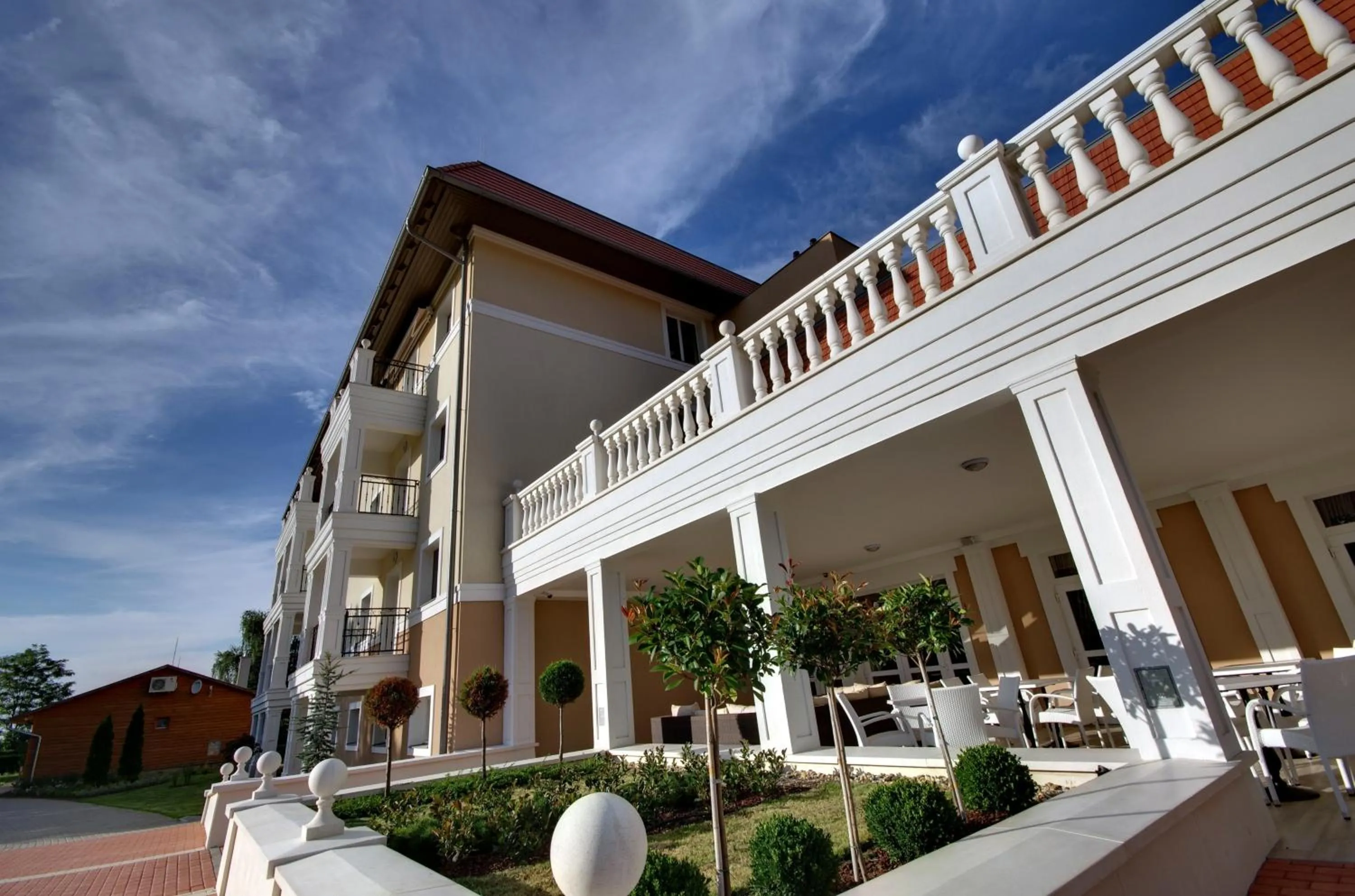 Facade/entrance in Arcanum Hotel