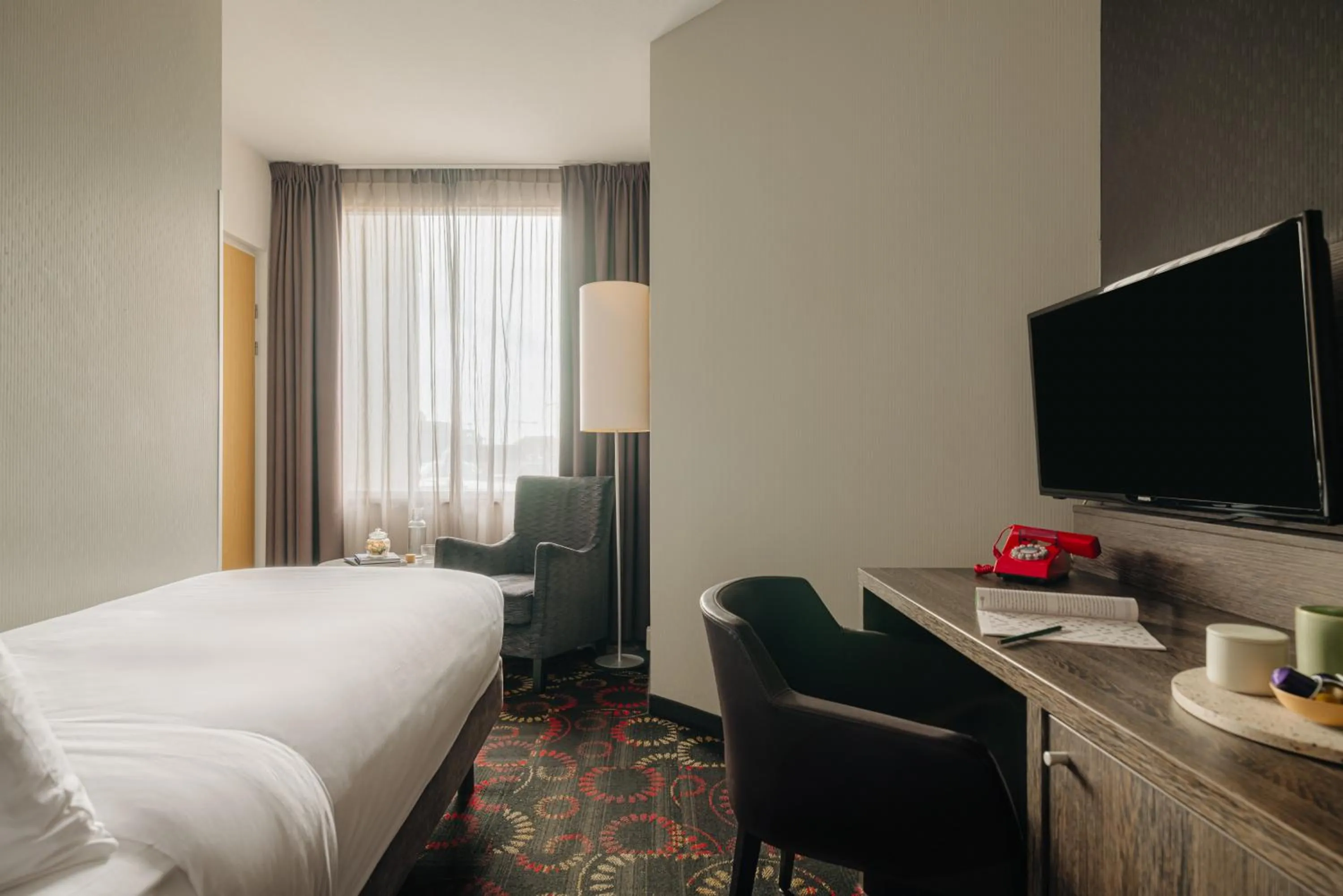 Bedroom, Bed in Crown Hotel Eindhoven Centre