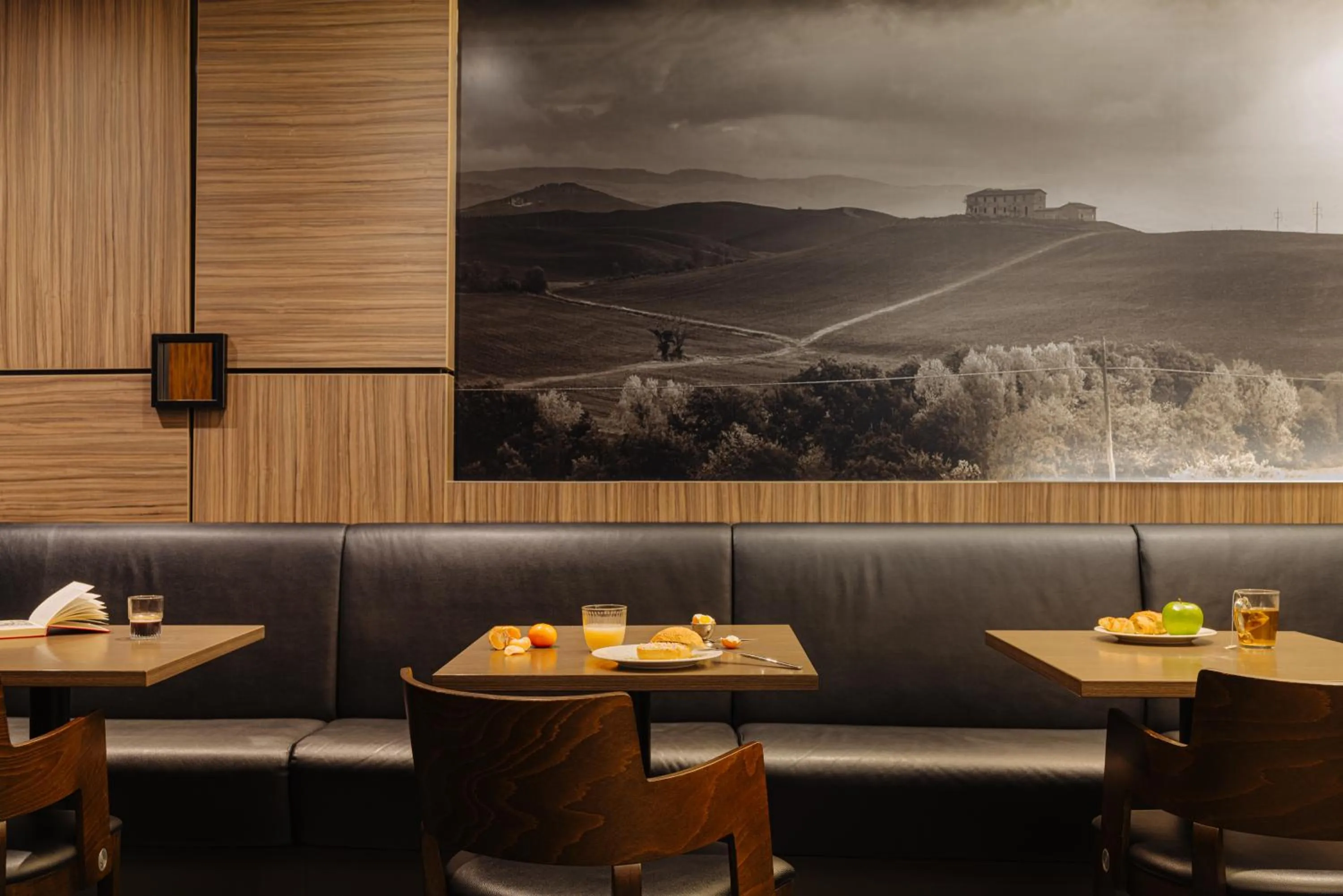 Breakfast in Crown Hotel Eindhoven Centre