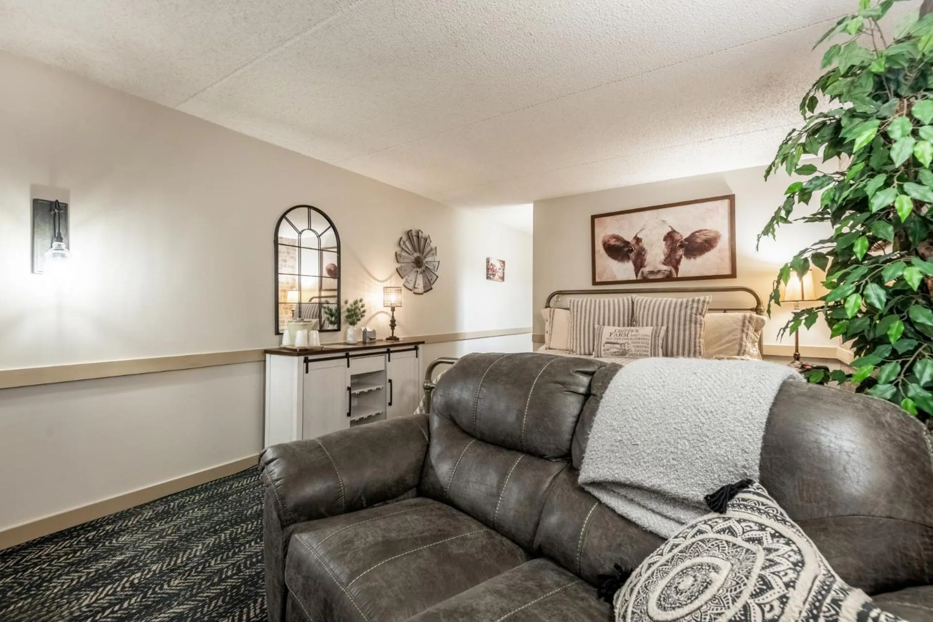 Suite in Country Living Inn