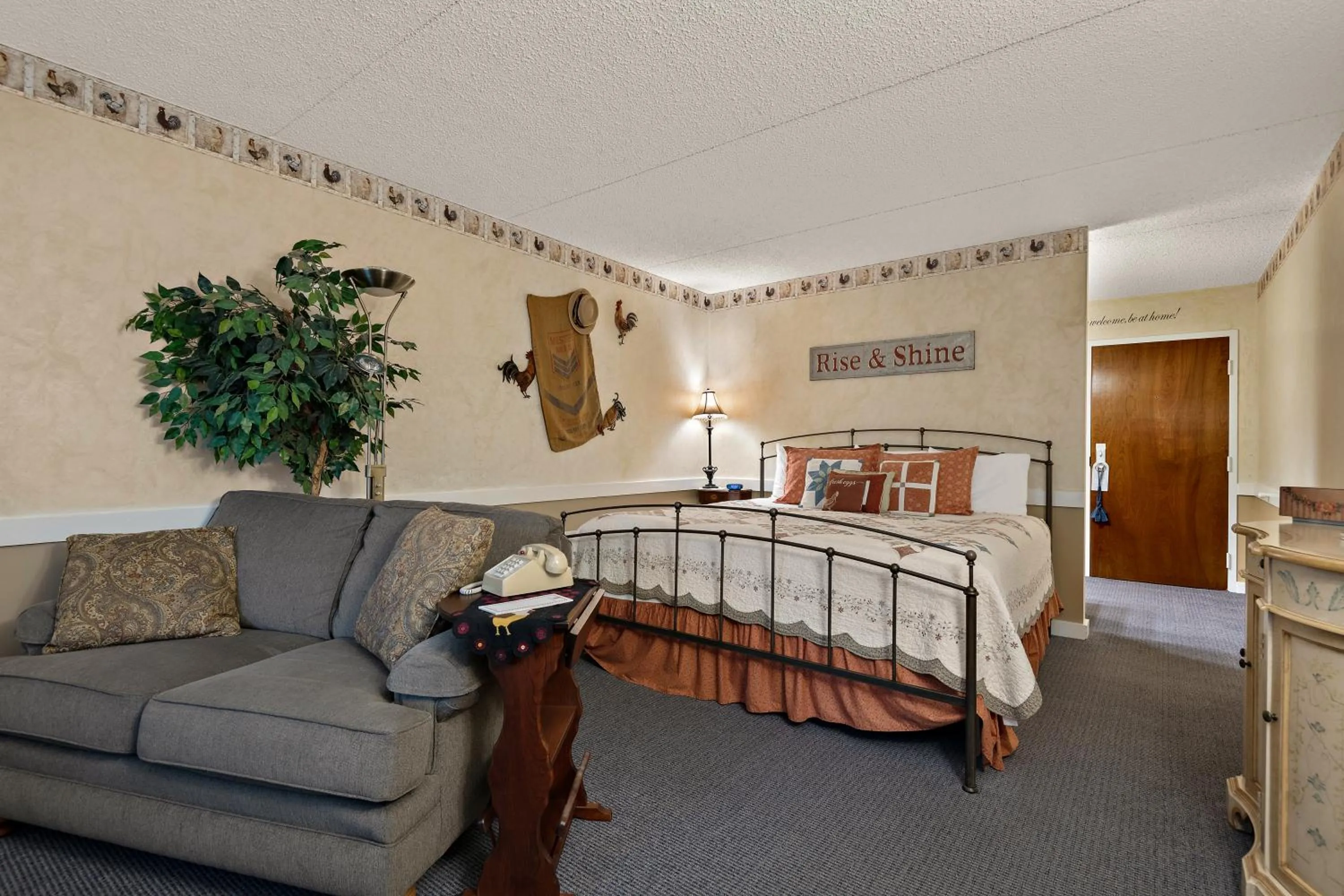 Bed in Country Living Inn