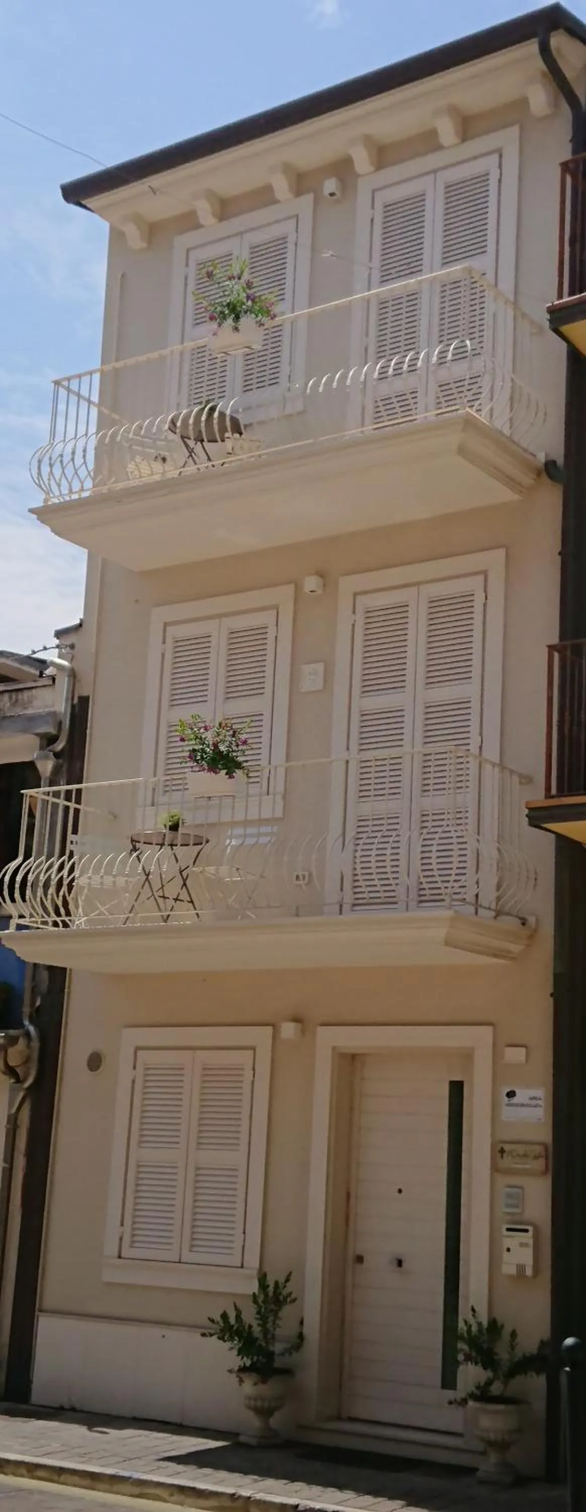Property building in Il Piccolo Giglio